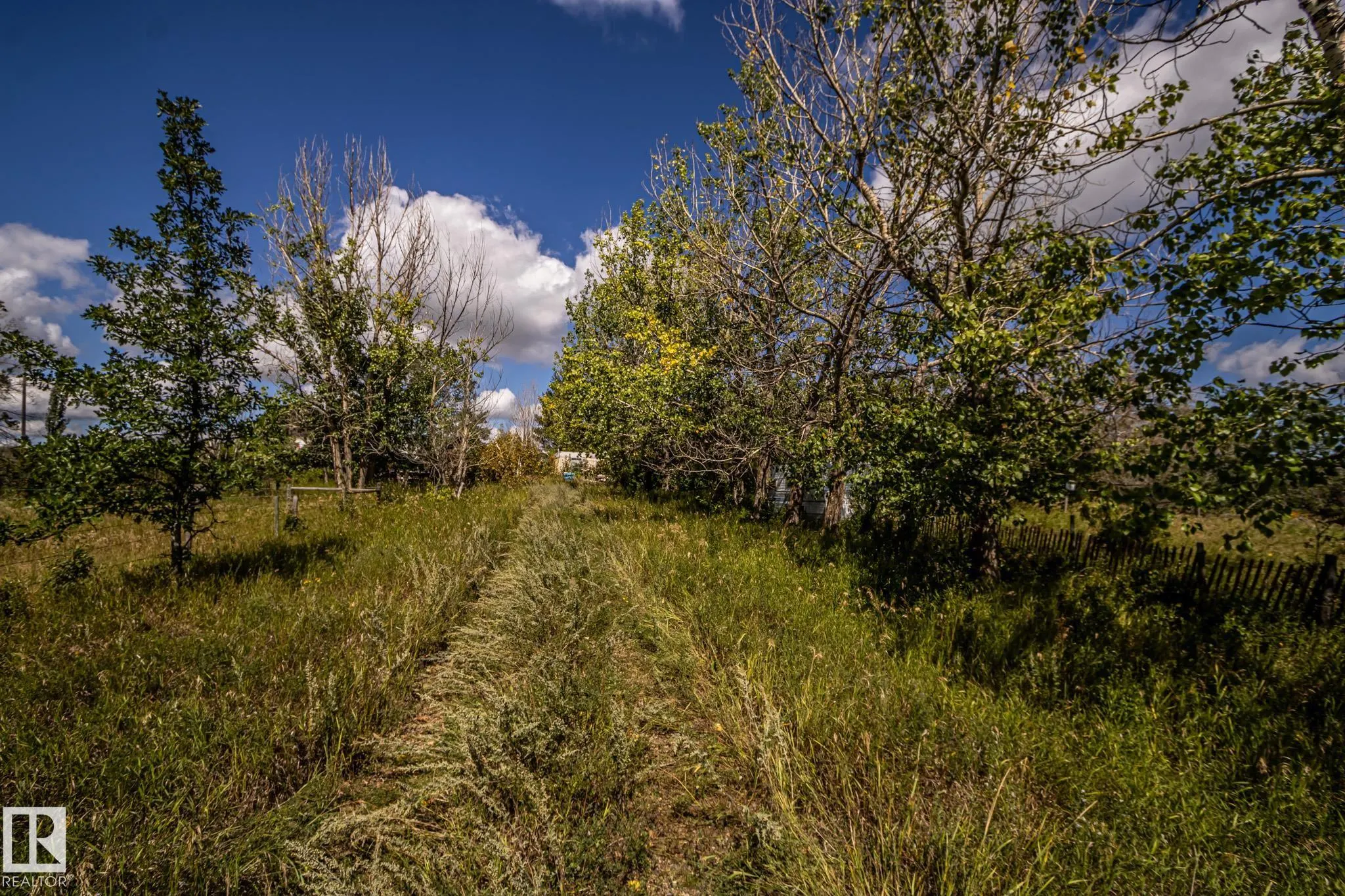 112070 TWP RD 561