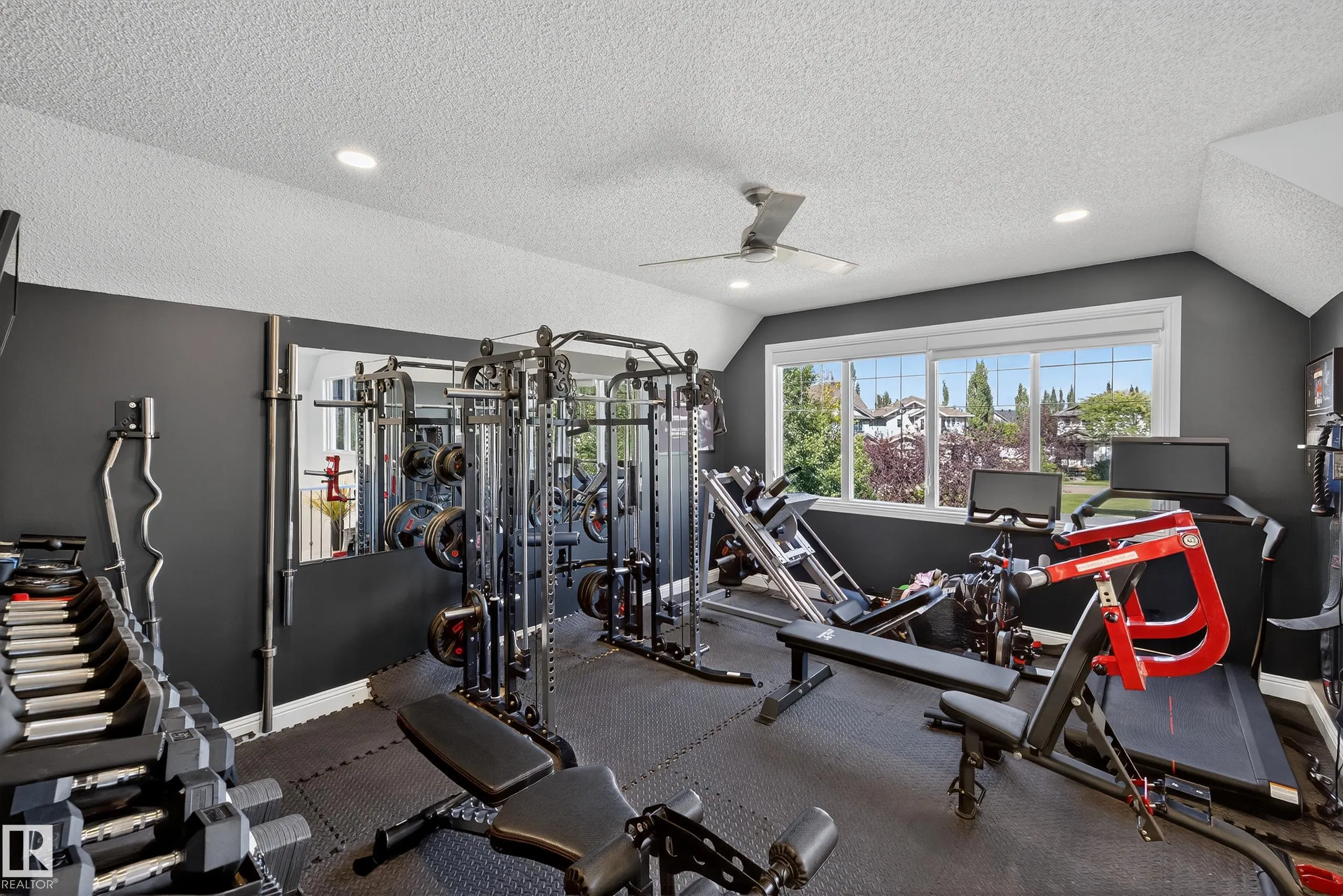 6167 STINSON Way