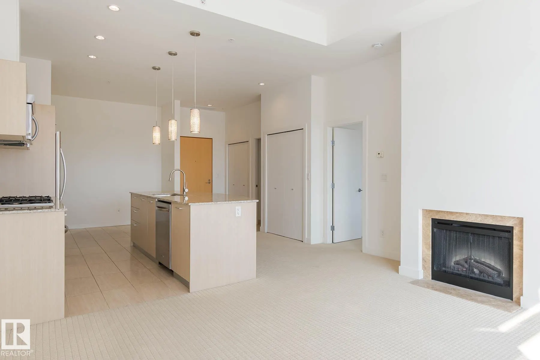 2504 109 Street