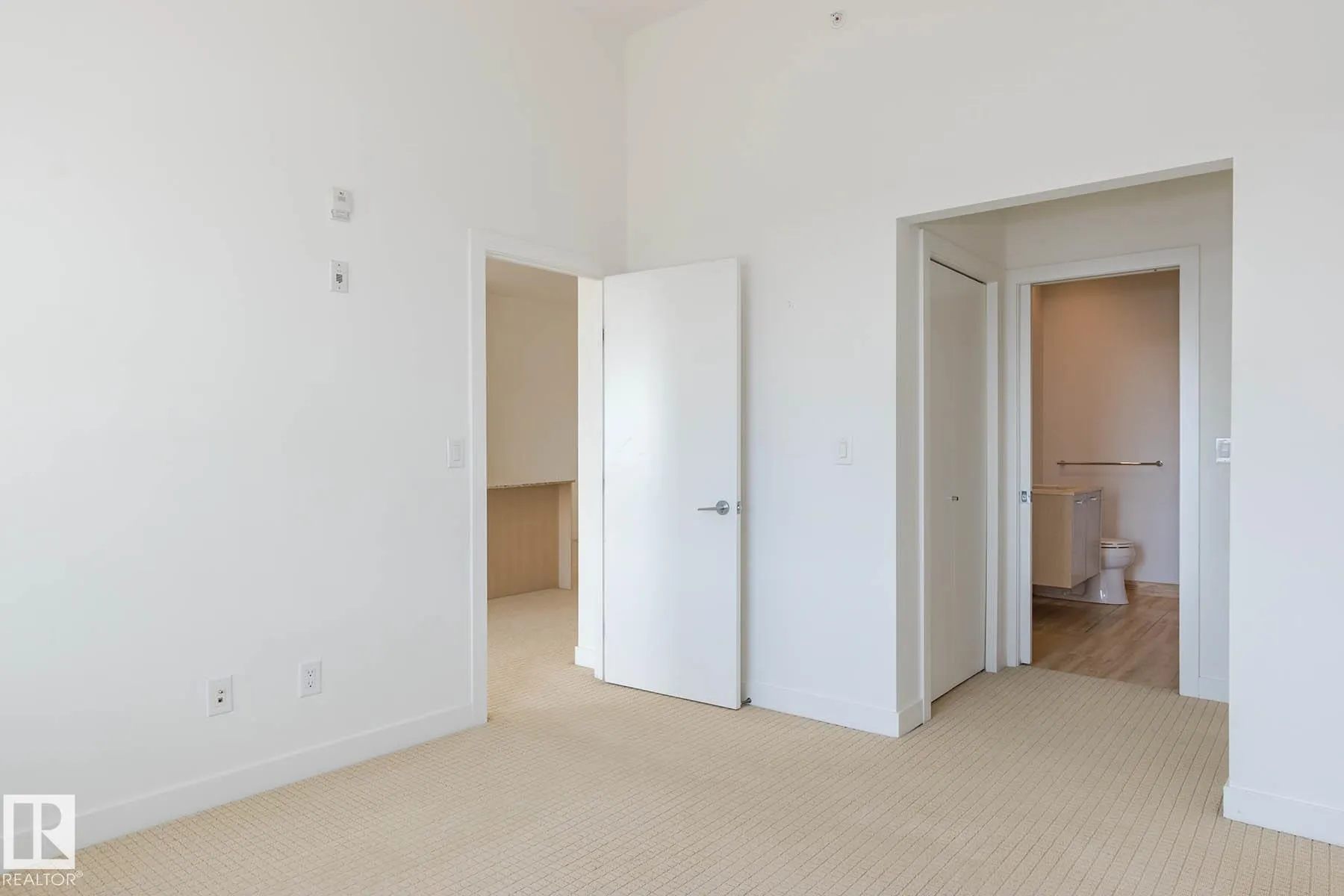 2504 109 Street