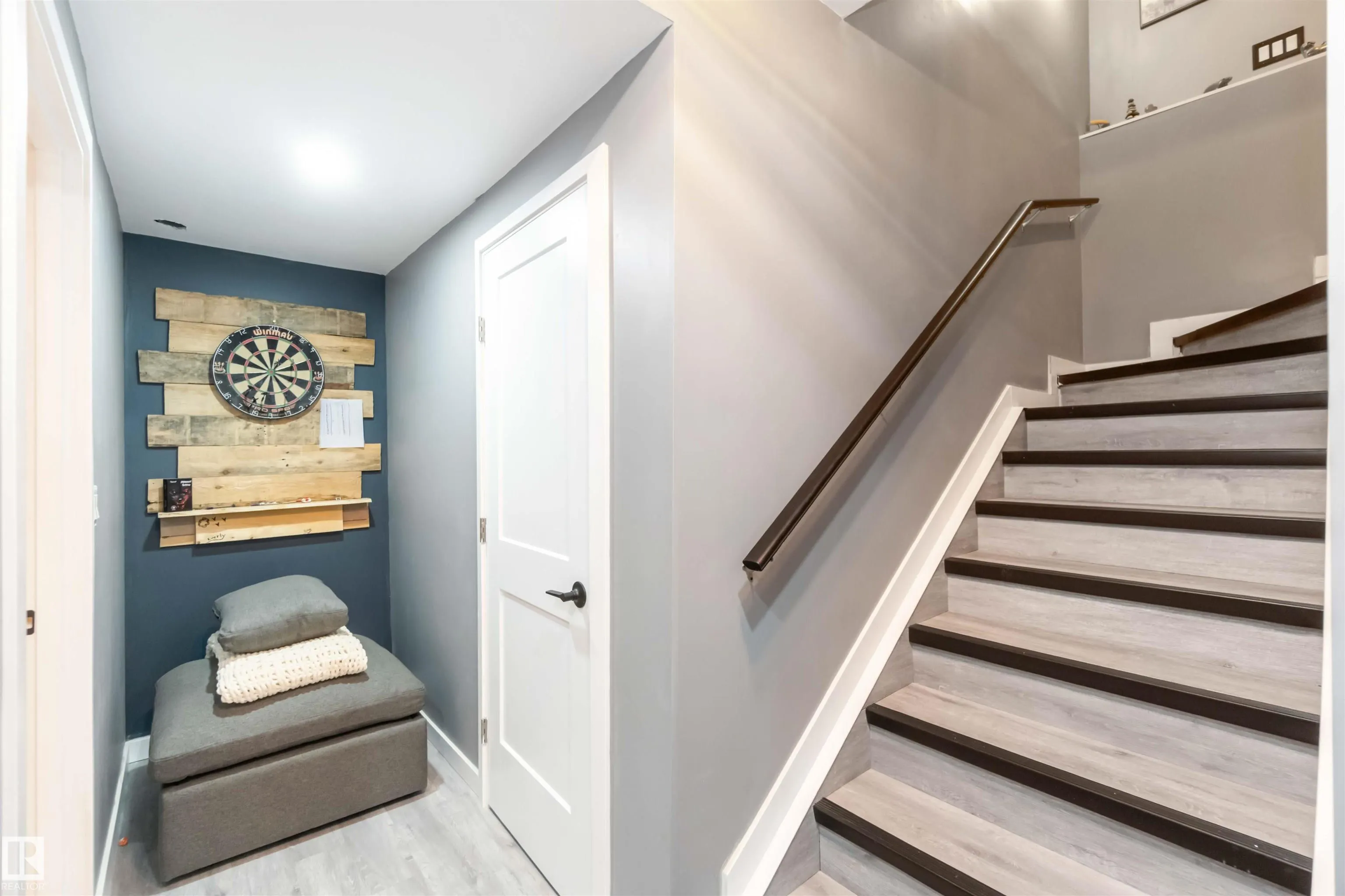 70 SPRINGBROOK Wynd