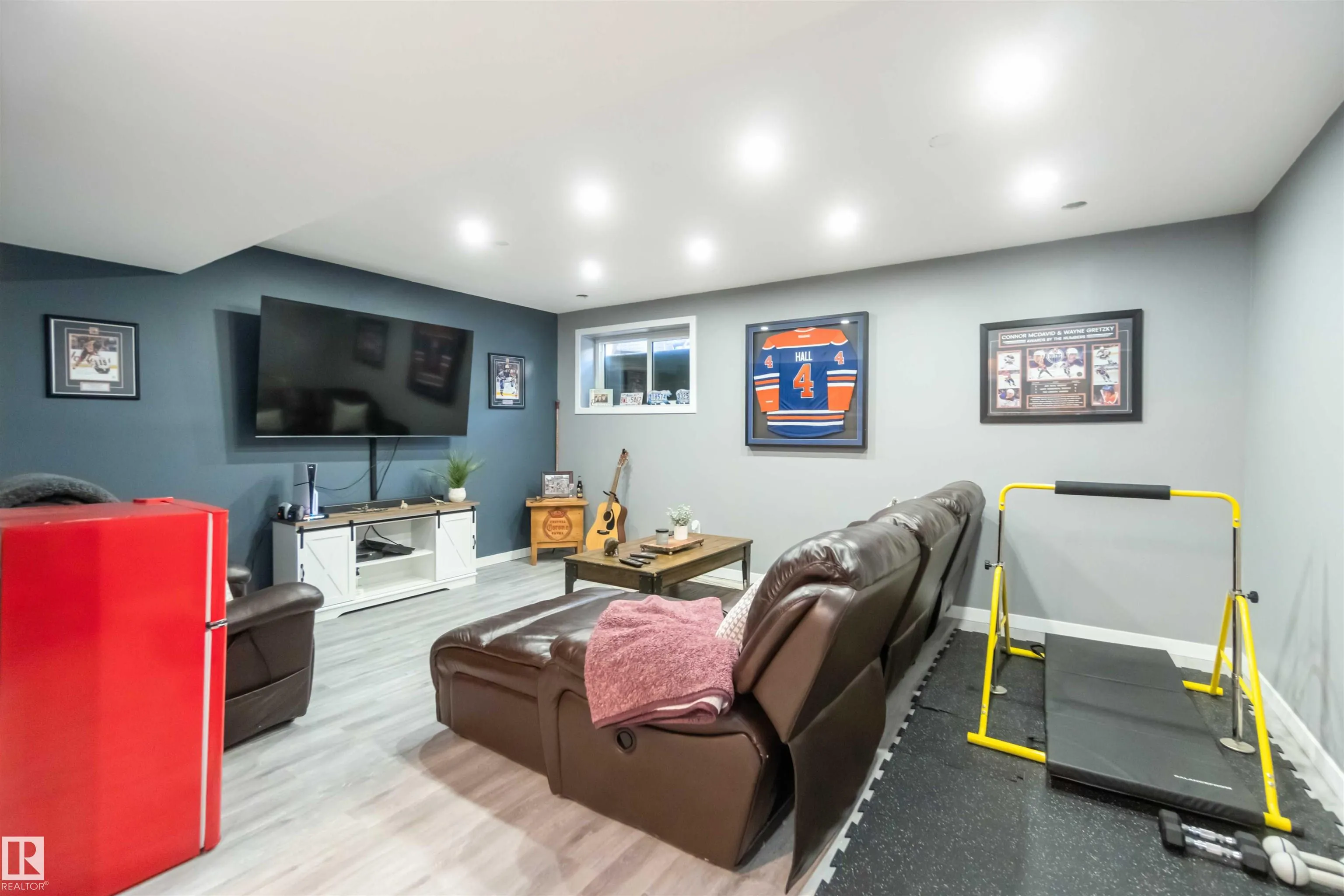 70 SPRINGBROOK Wynd
