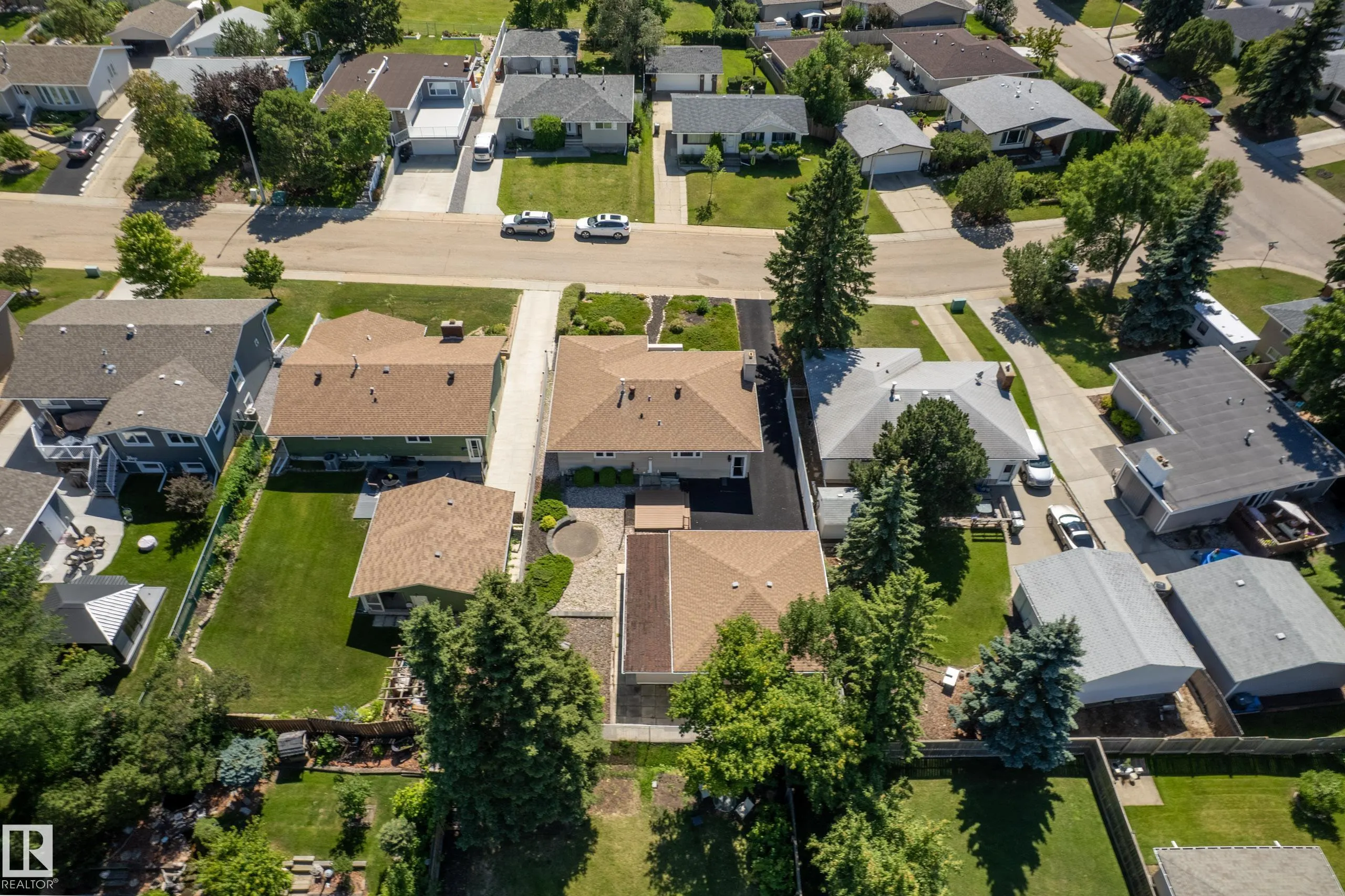 8 GRAVENHURST Crescent