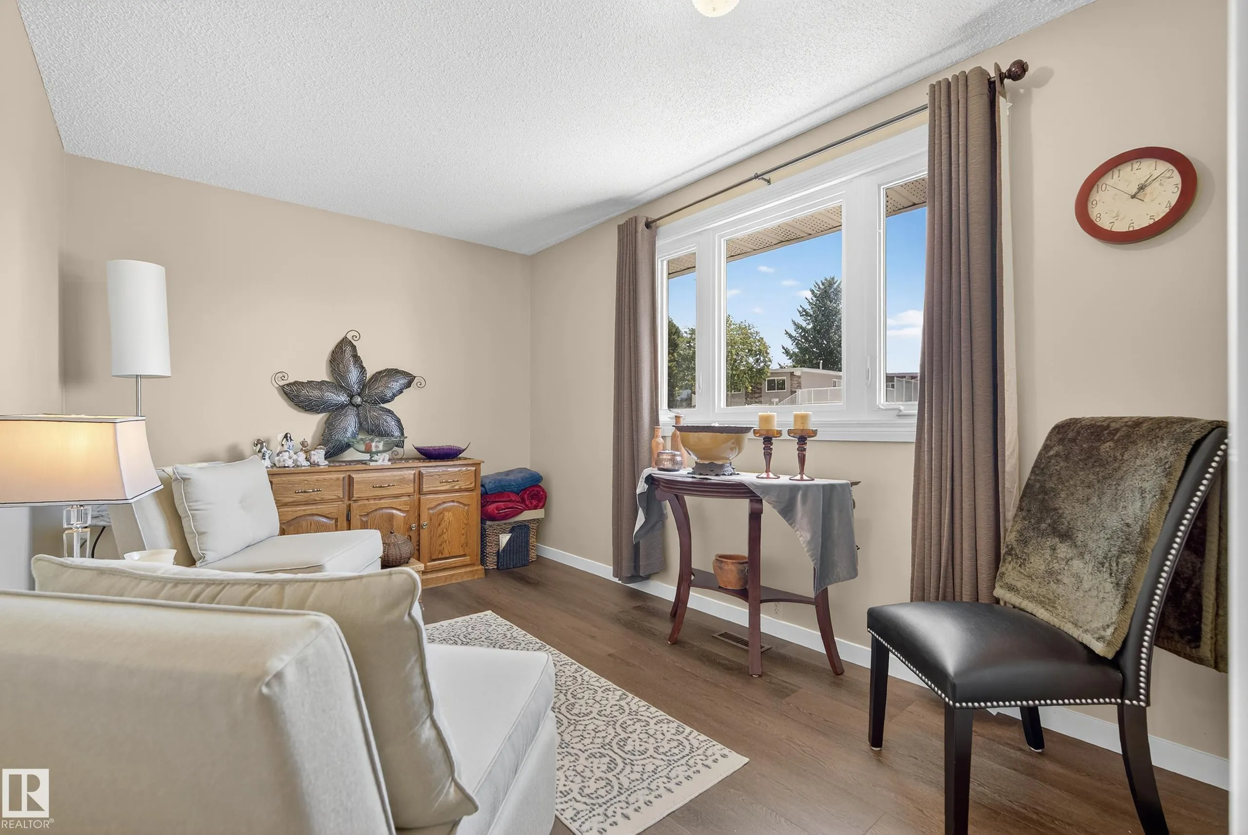 8 GRAVENHURST Crescent