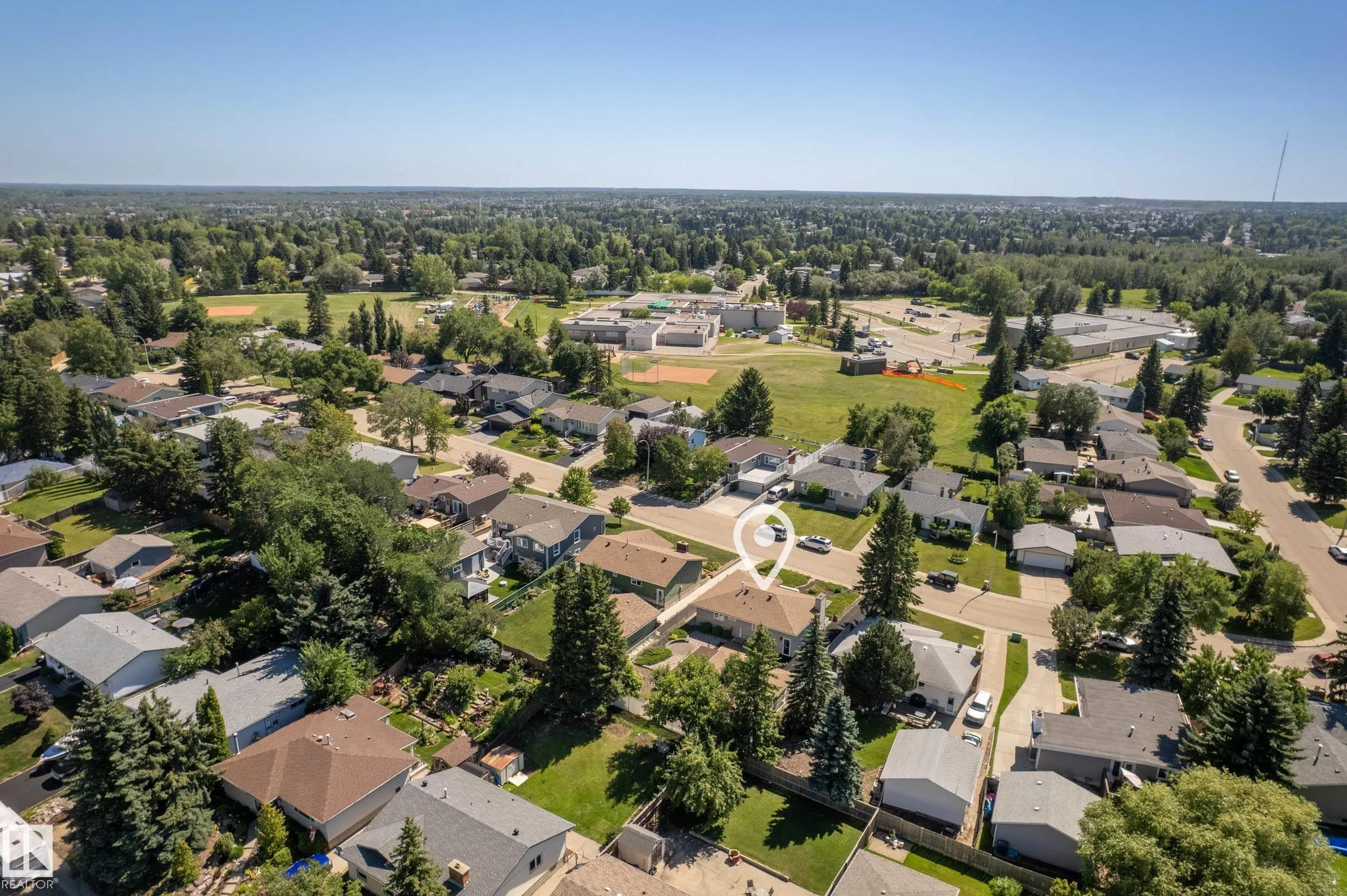 8 GRAVENHURST Crescent