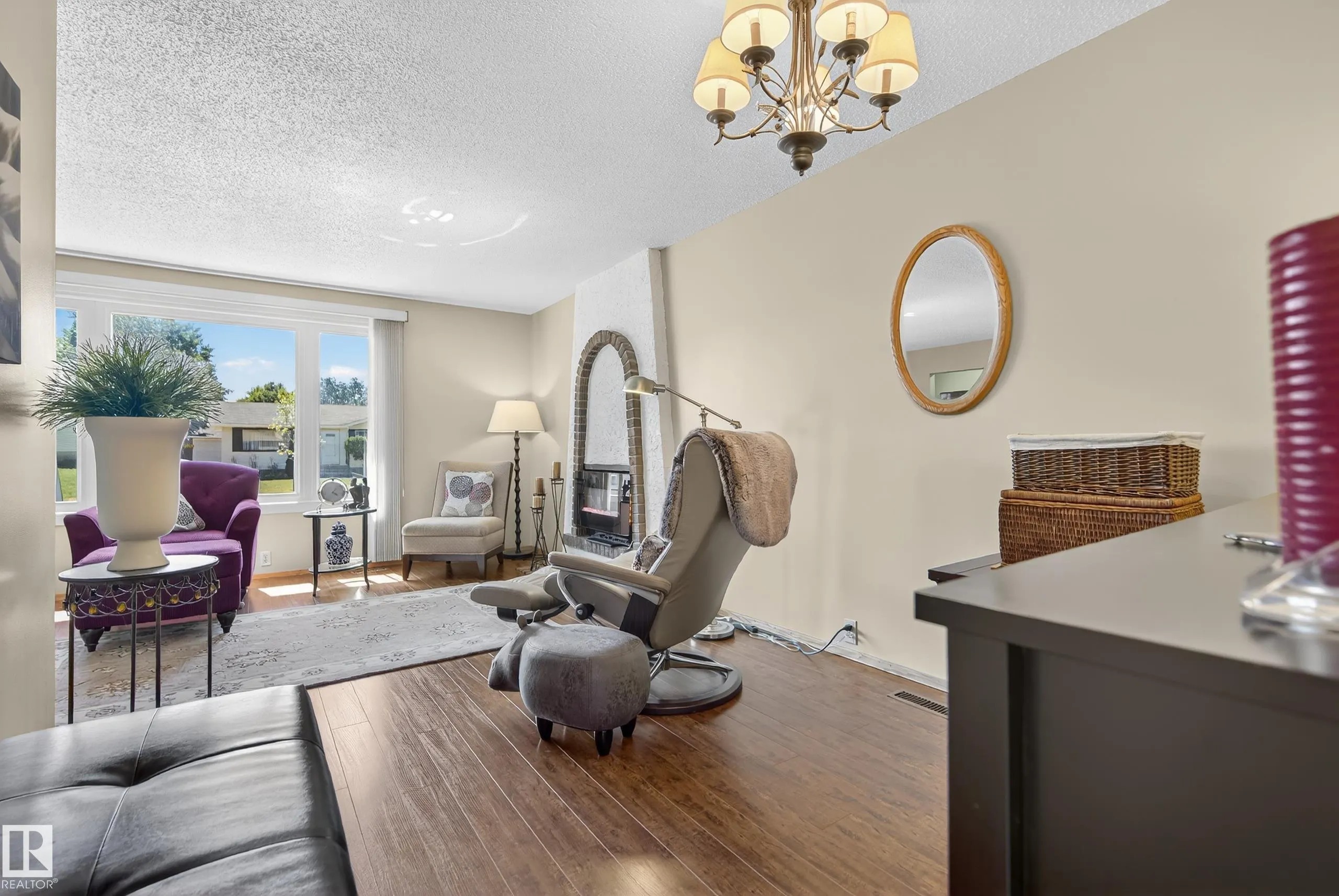 8 GRAVENHURST Crescent