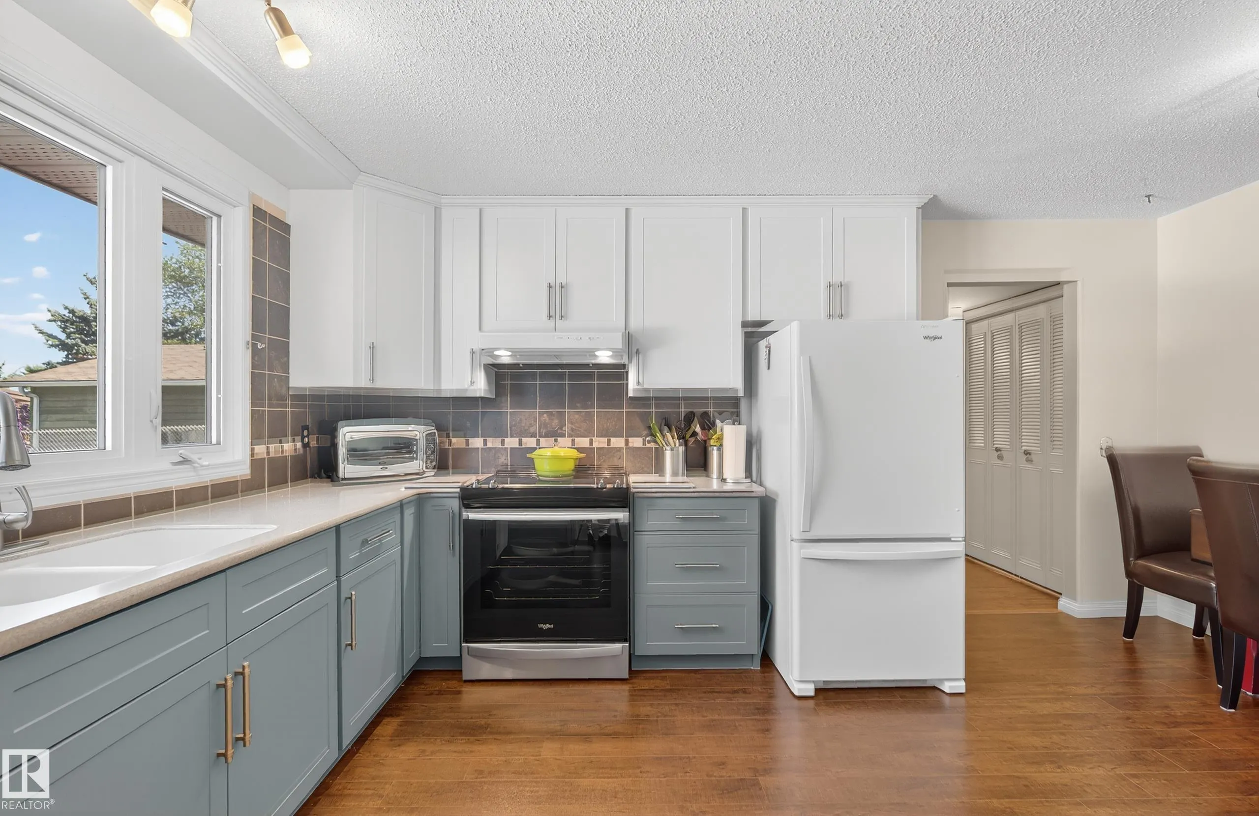 8 GRAVENHURST Crescent