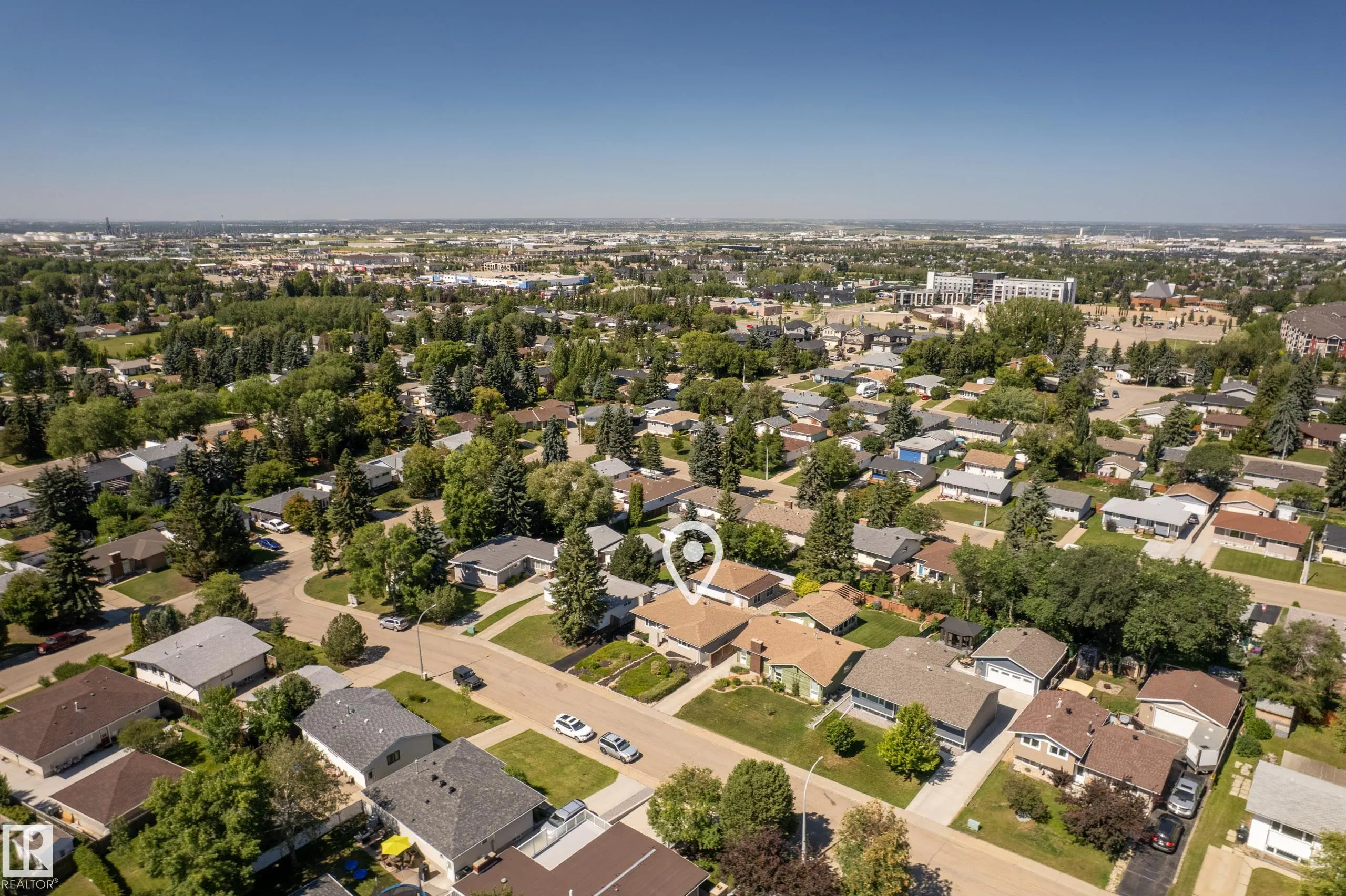 8 GRAVENHURST Crescent