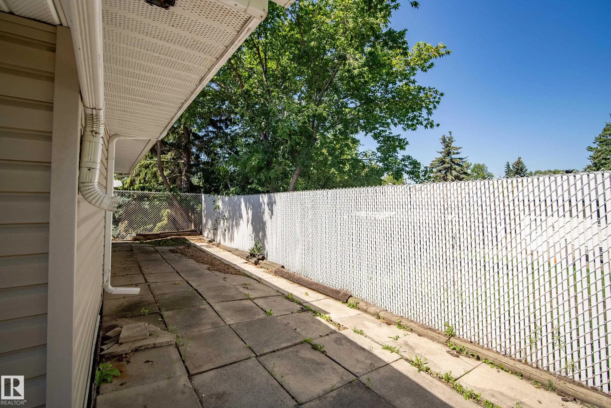 8 GRAVENHURST Crescent