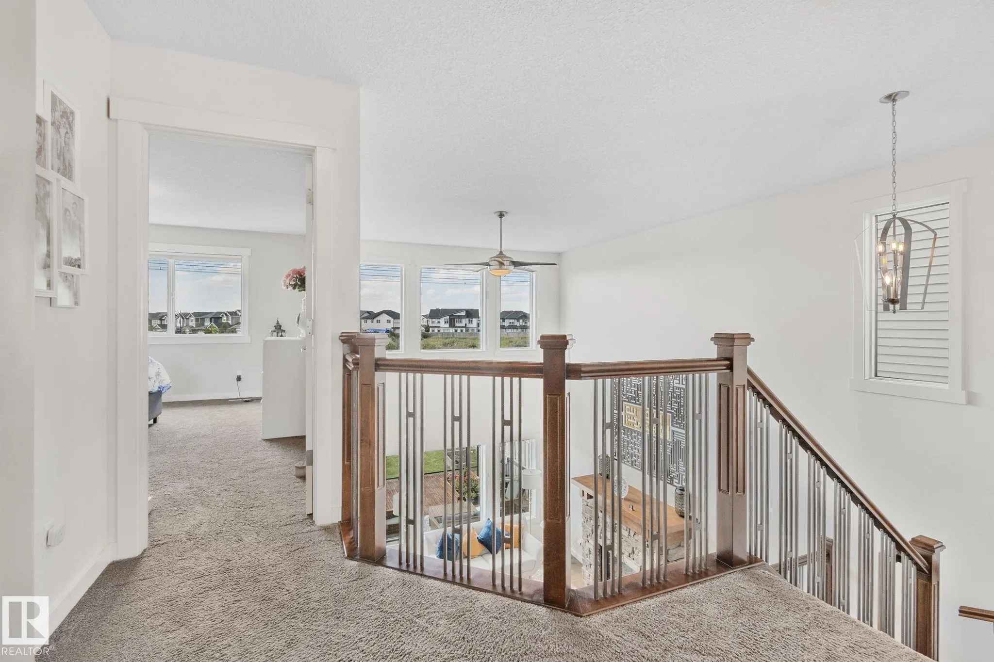 3936 CLAXTON Loop