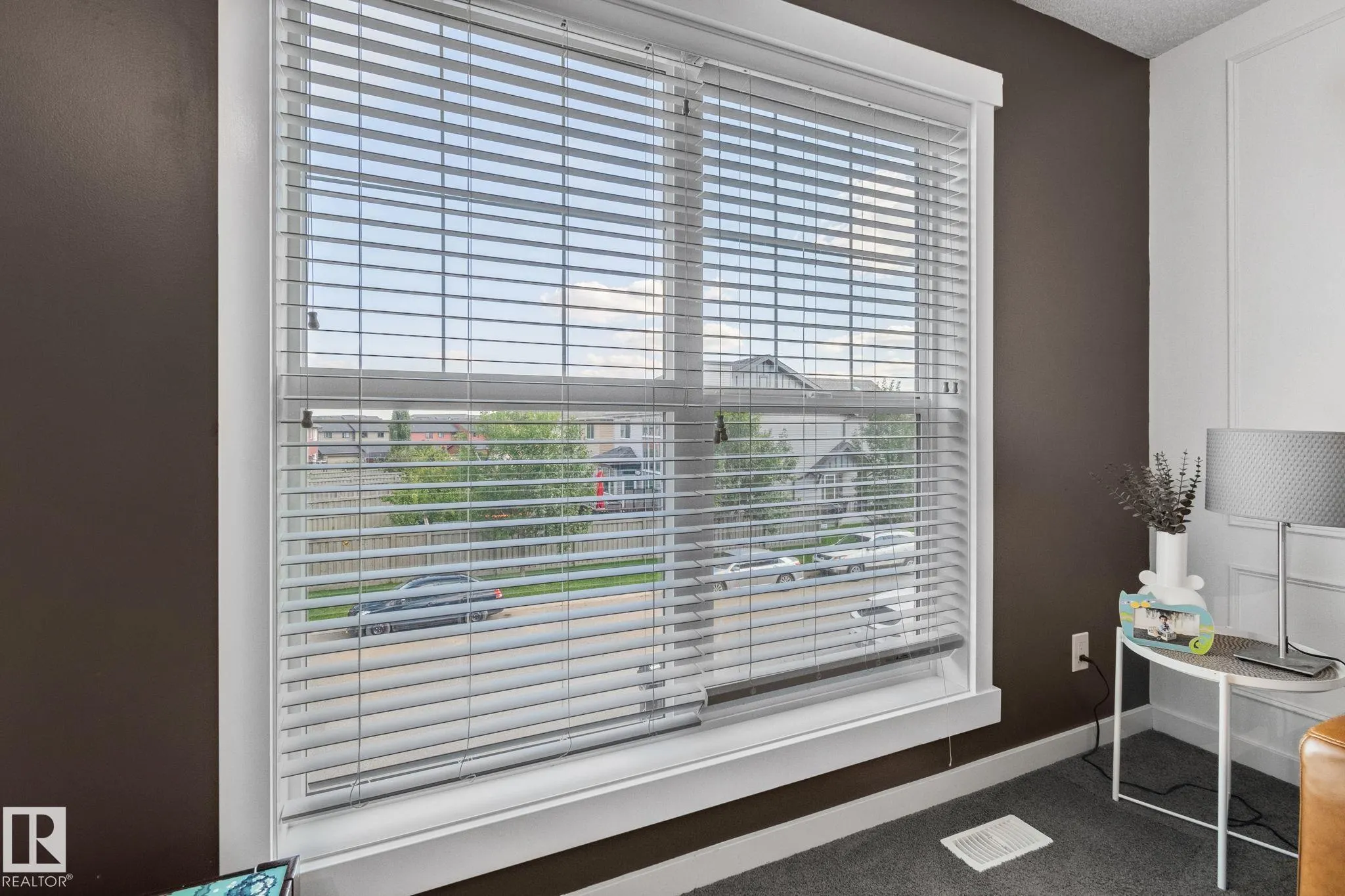 3936 CLAXTON Loop