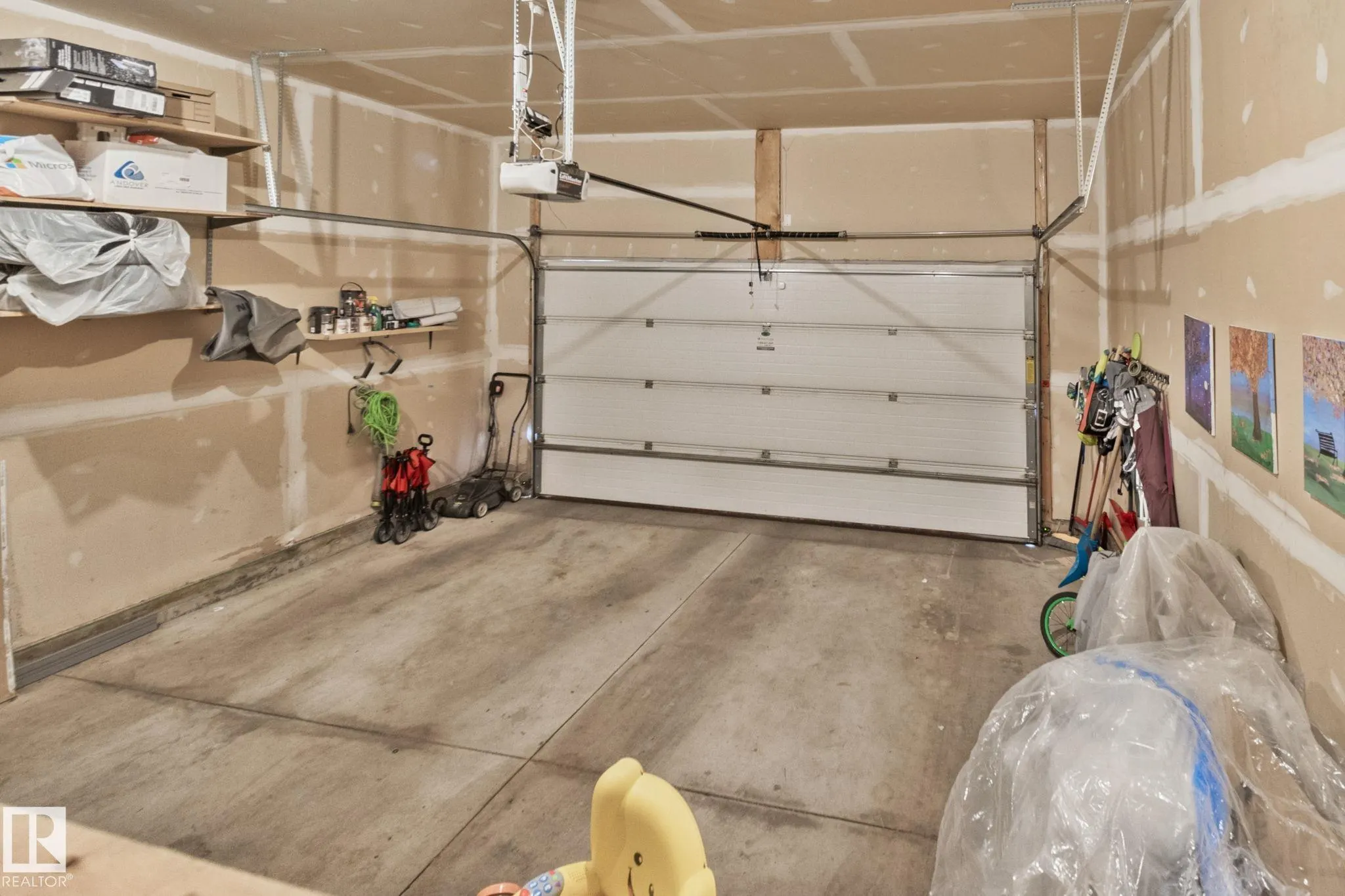 3936 CLAXTON Loop