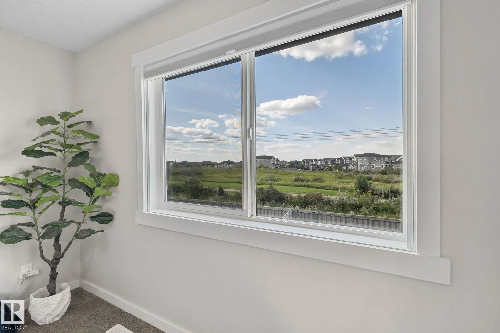 3936 CLAXTON Loop