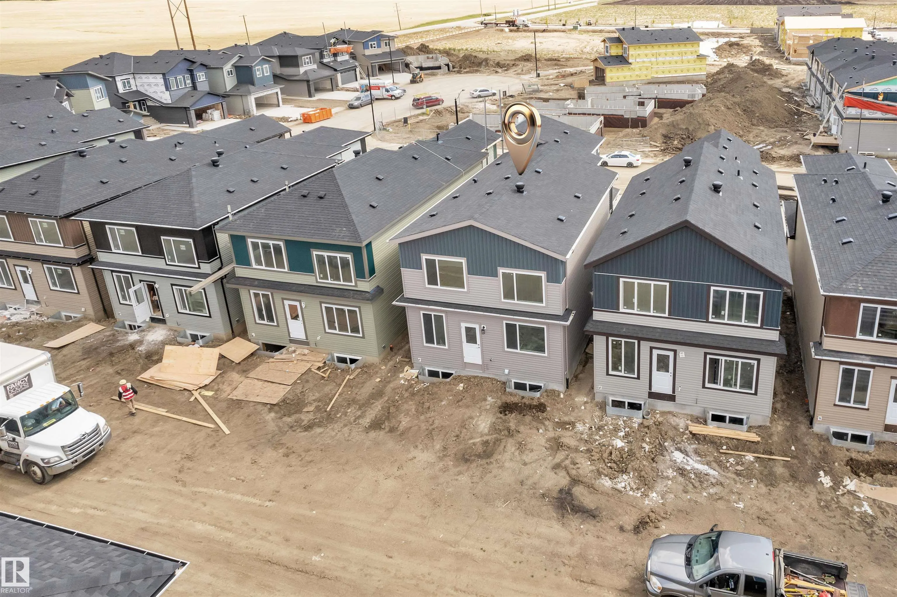 3514 41 Ave