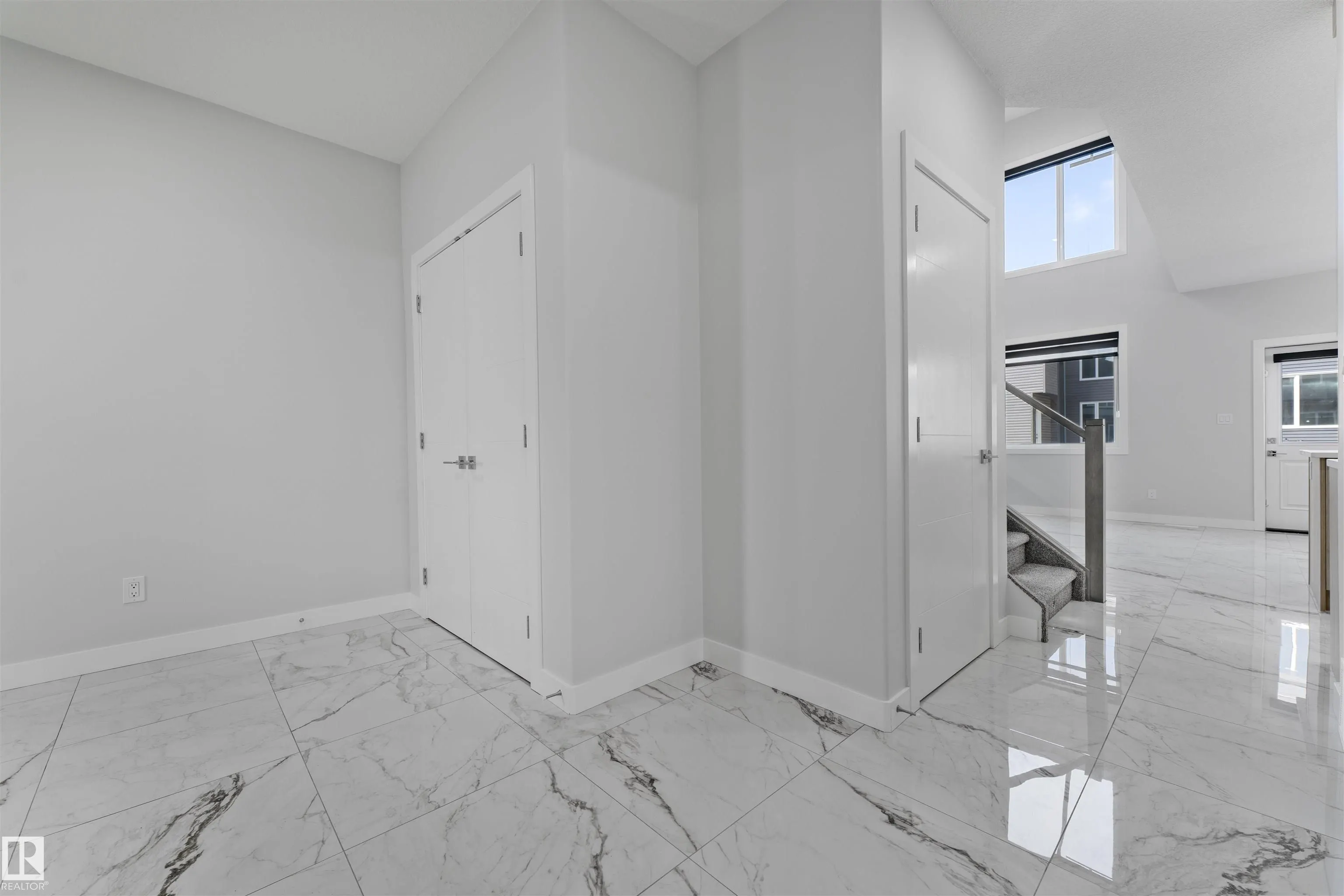 3514 41 Ave