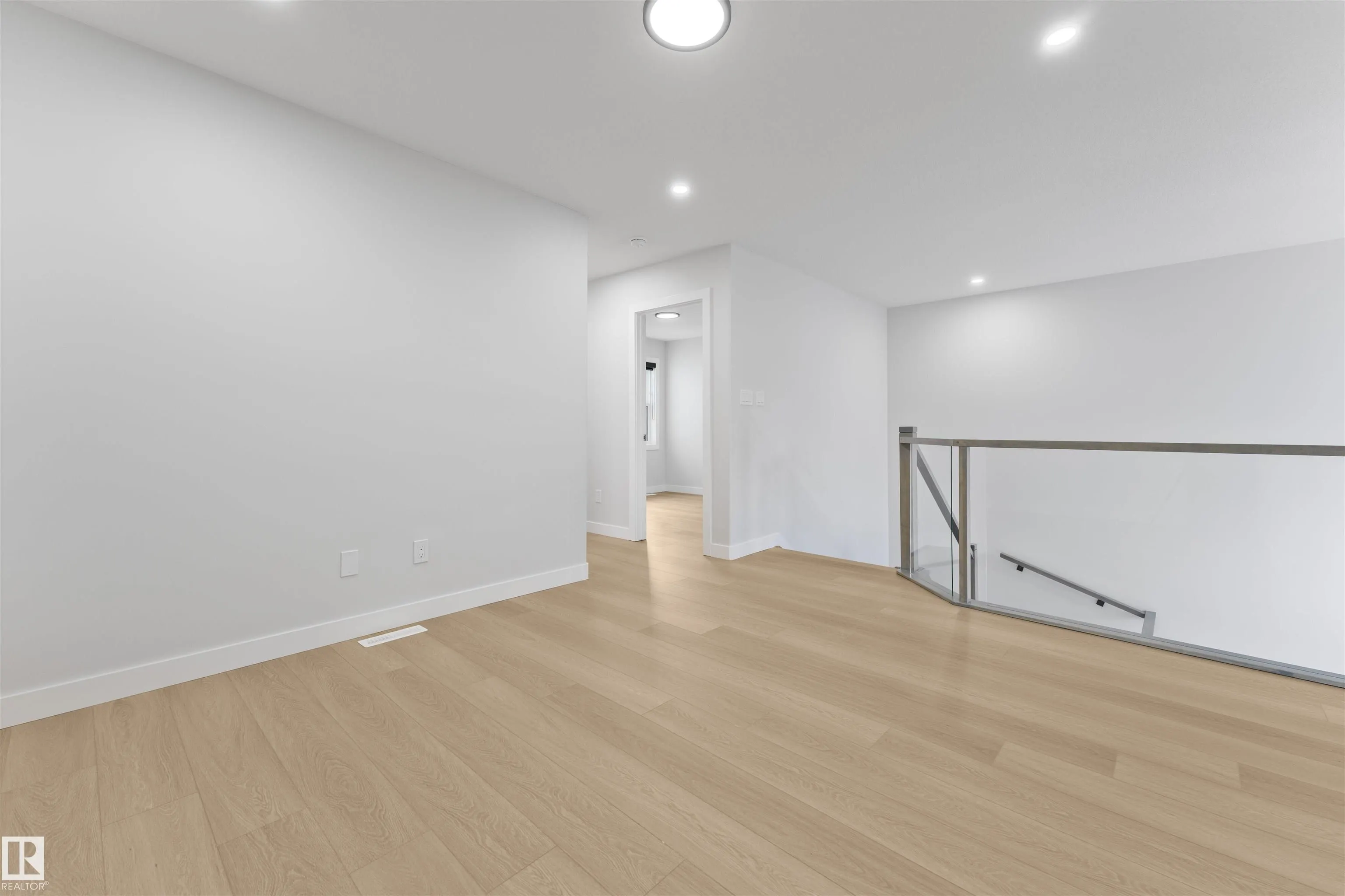 3514 41 Ave