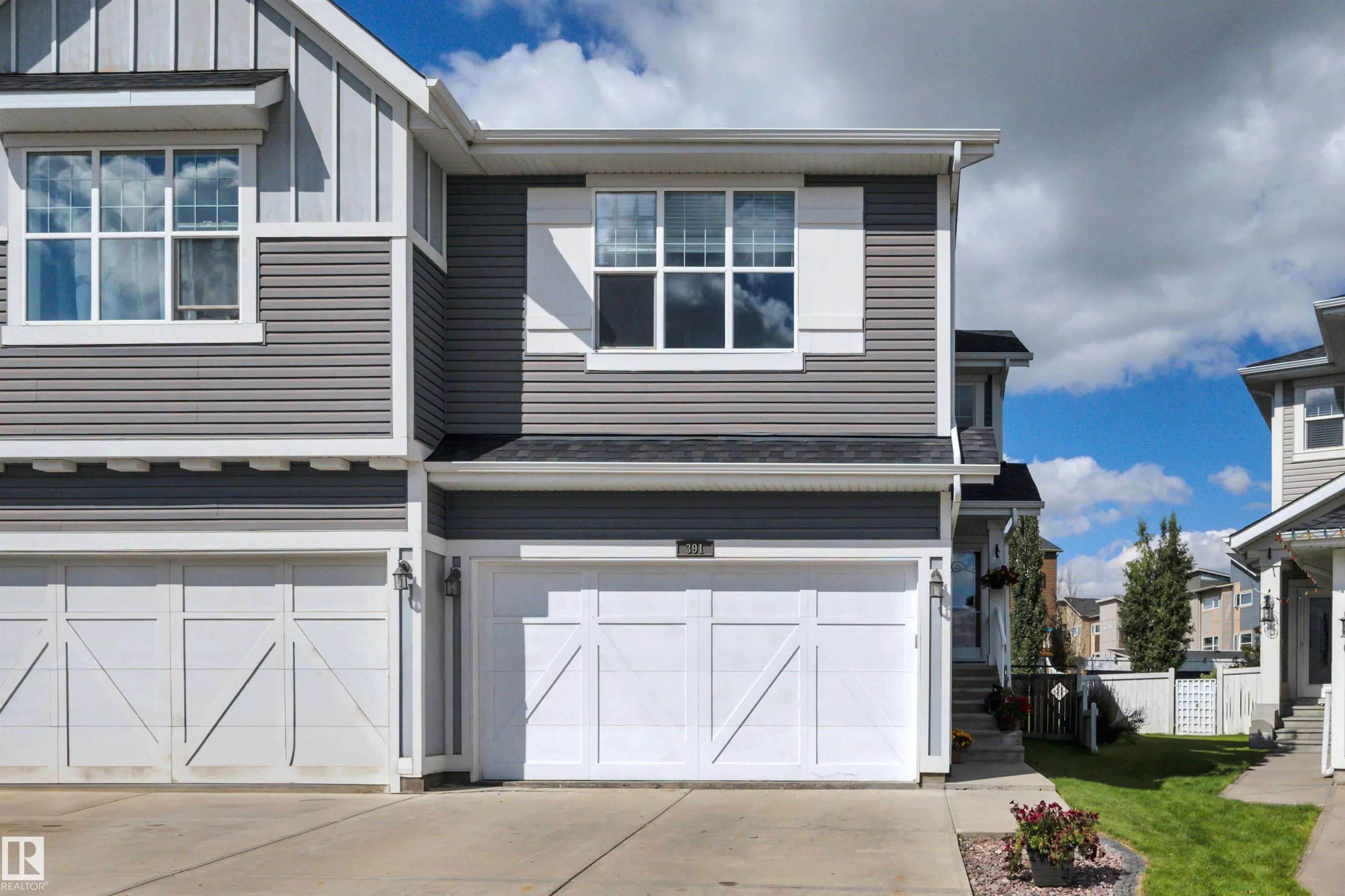 391 SIMMONDS Way