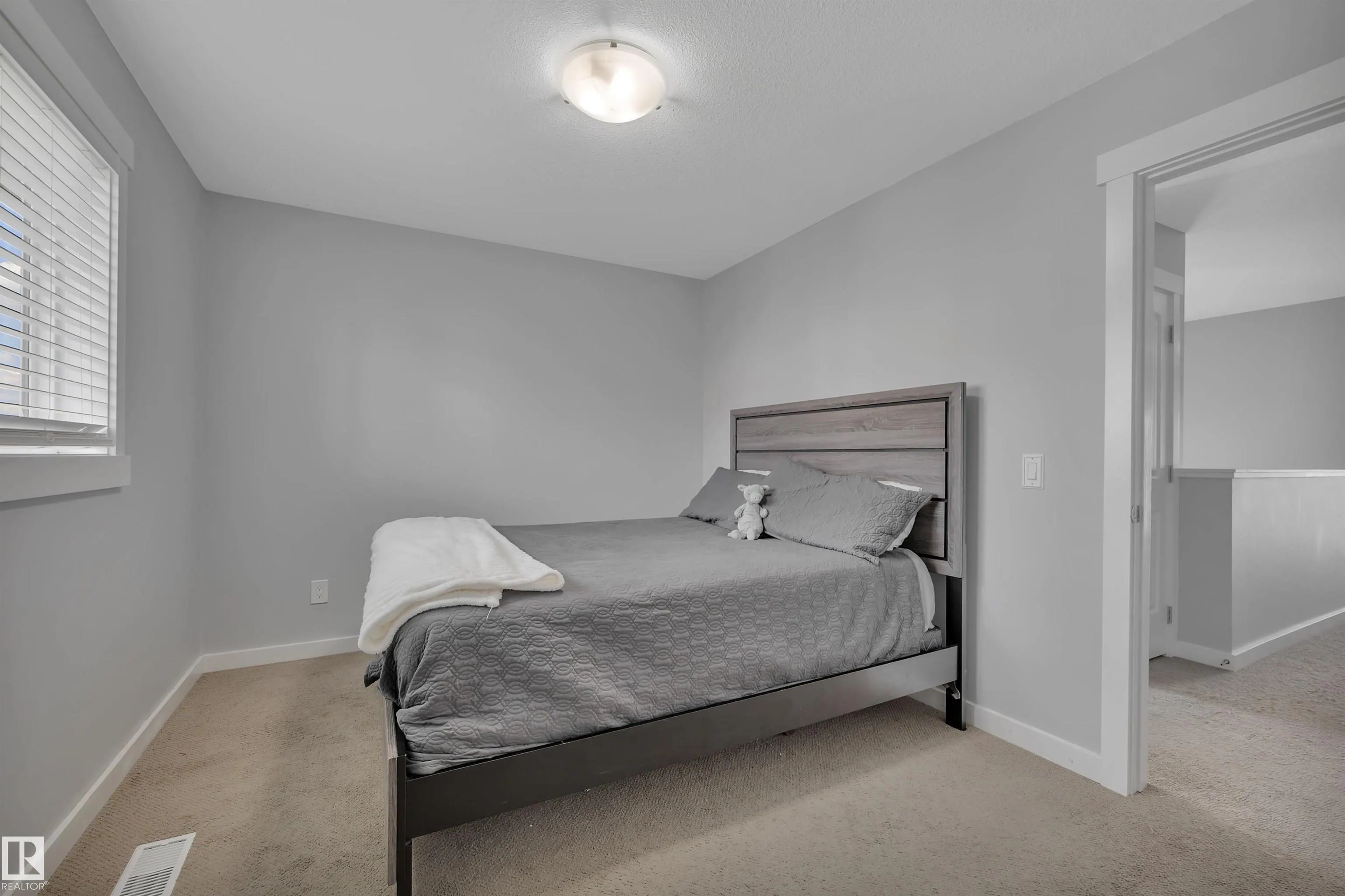 391 SIMMONDS Way