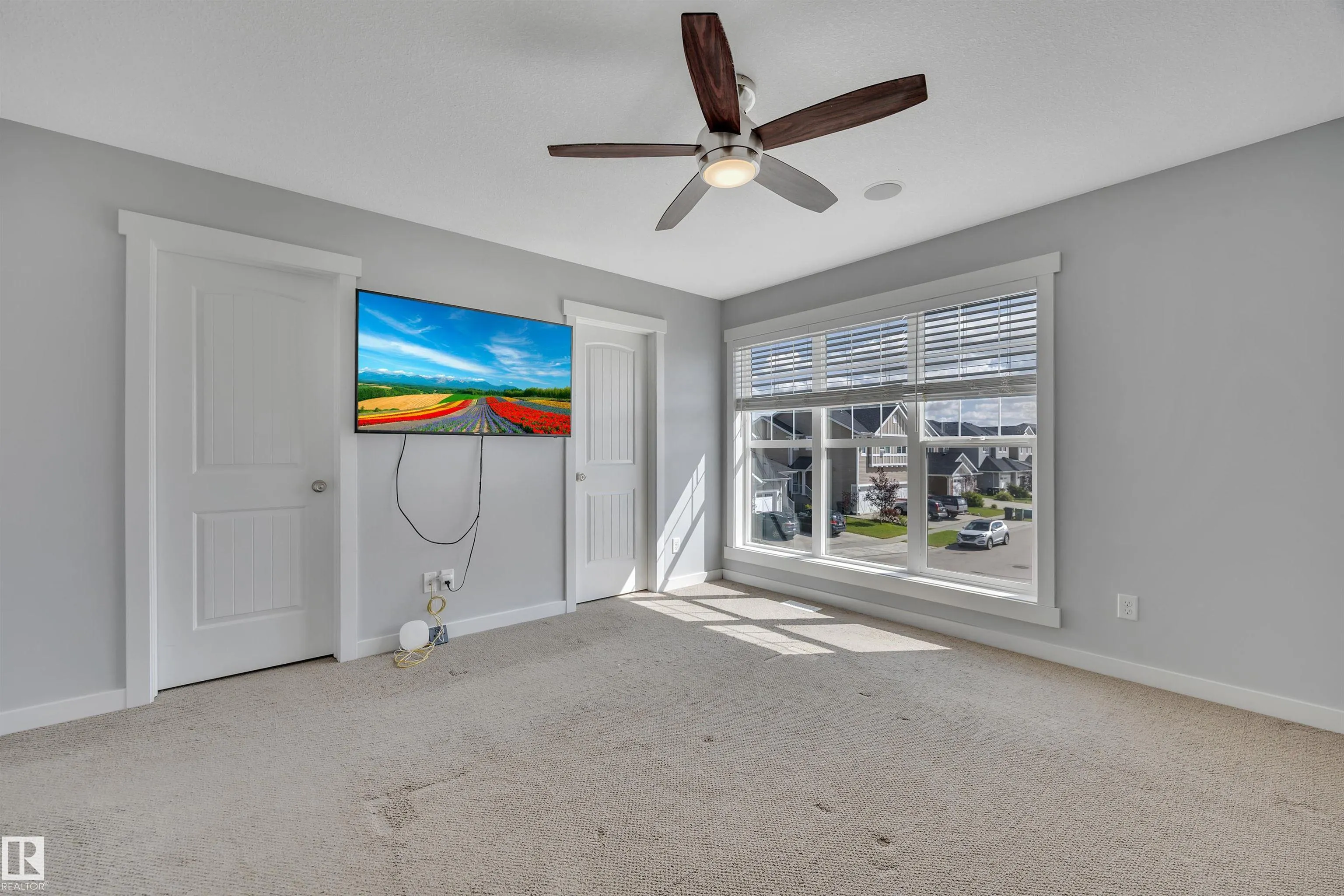 391 SIMMONDS Way