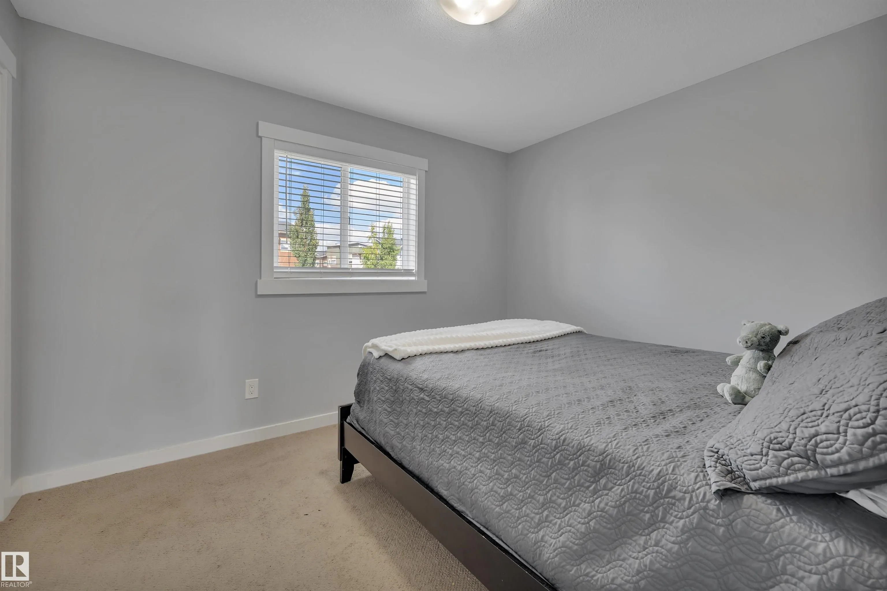 391 SIMMONDS Way