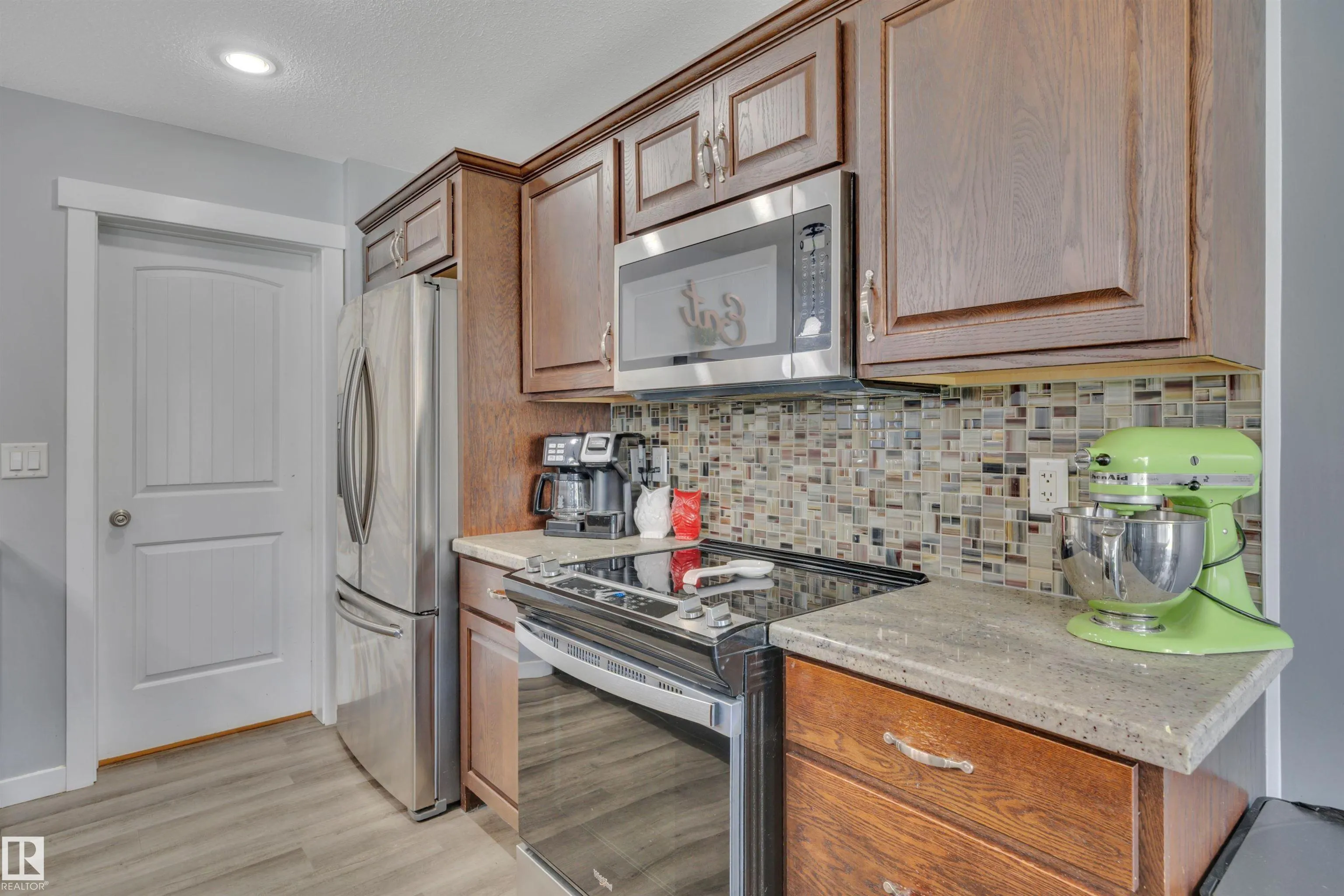 391 SIMMONDS Way