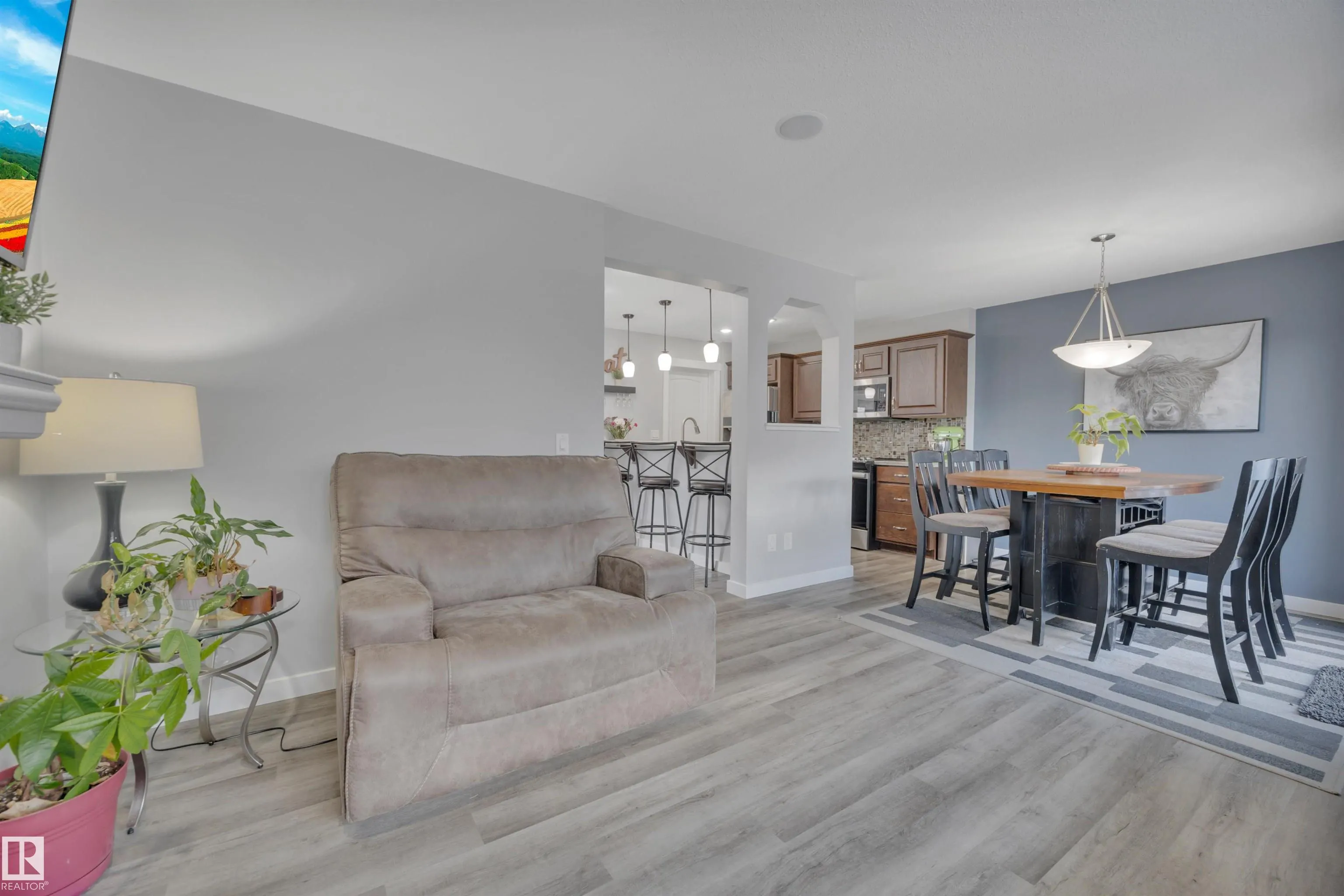 391 SIMMONDS Way