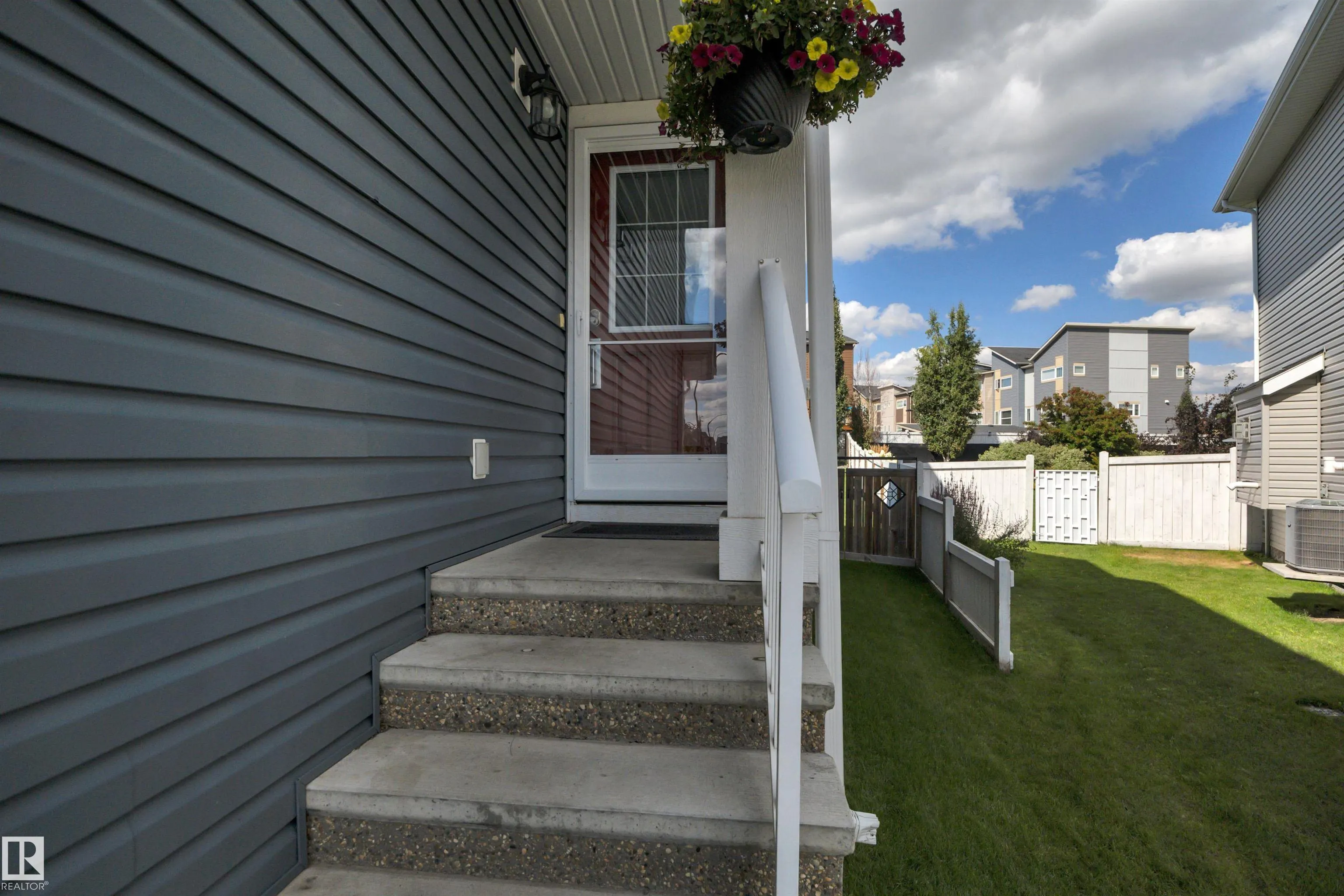 391 SIMMONDS Way