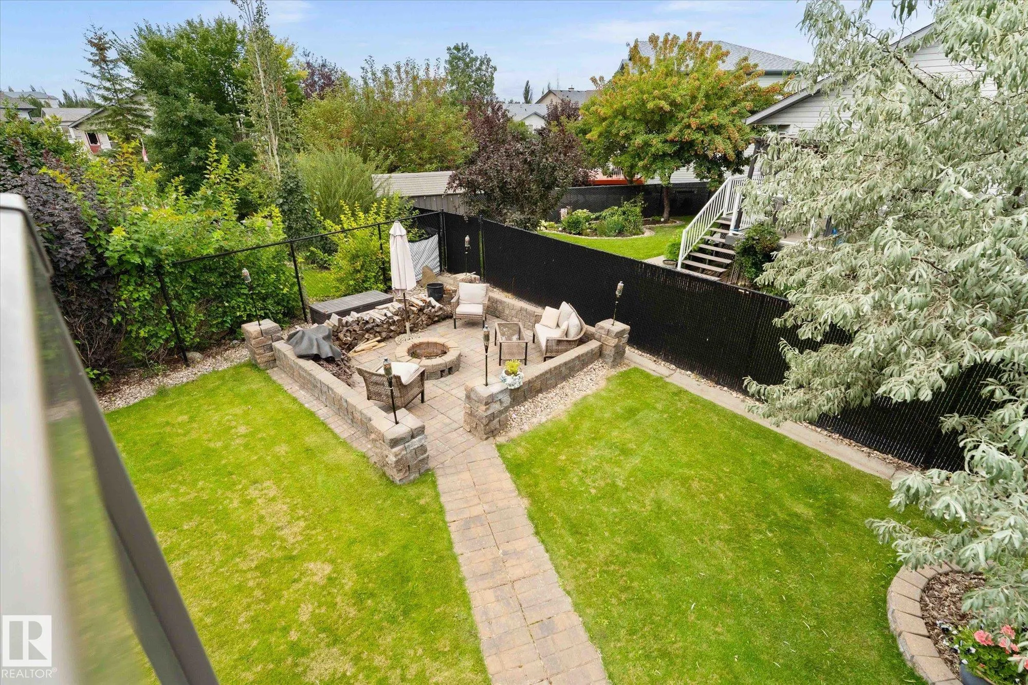 7 HALVERSON Court