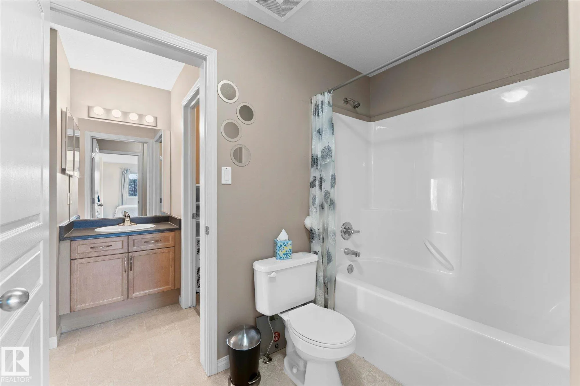 7 HALVERSON Court