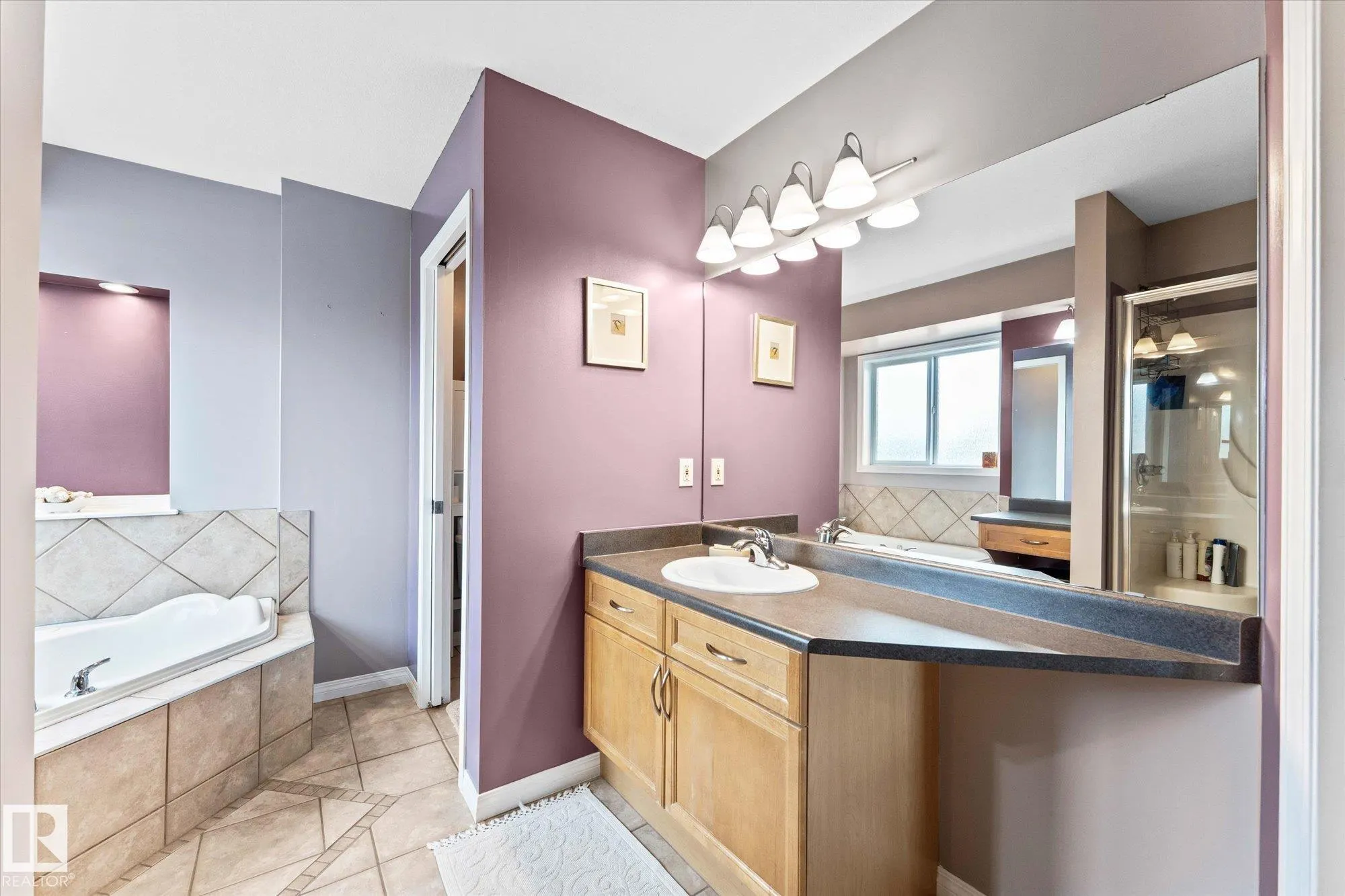 7 HALVERSON Court