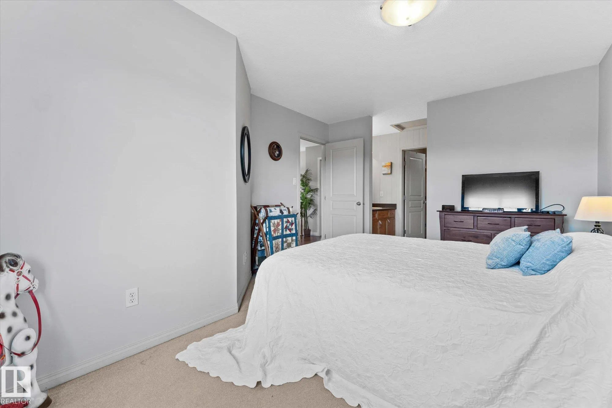 7 HALVERSON Court