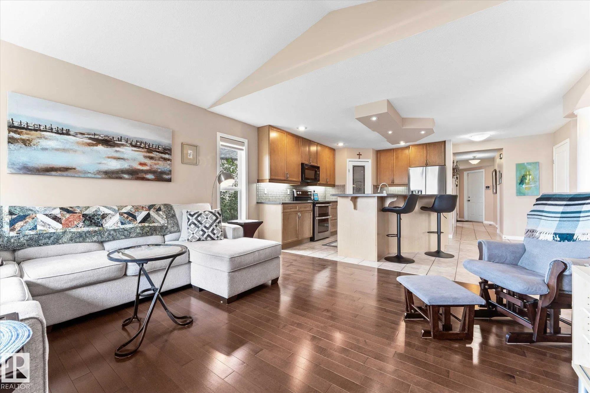 7 HALVERSON Court