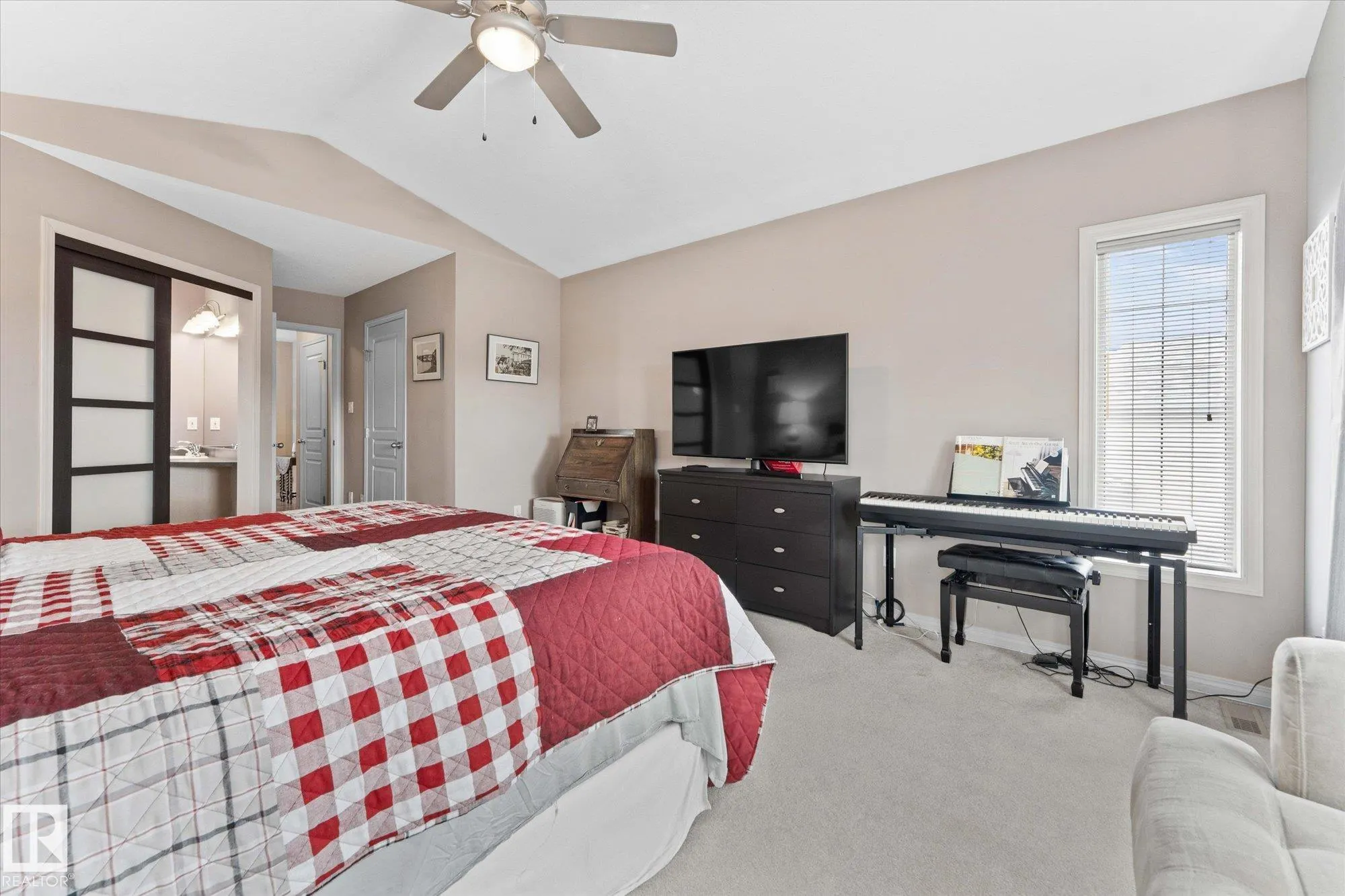 7 HALVERSON Court