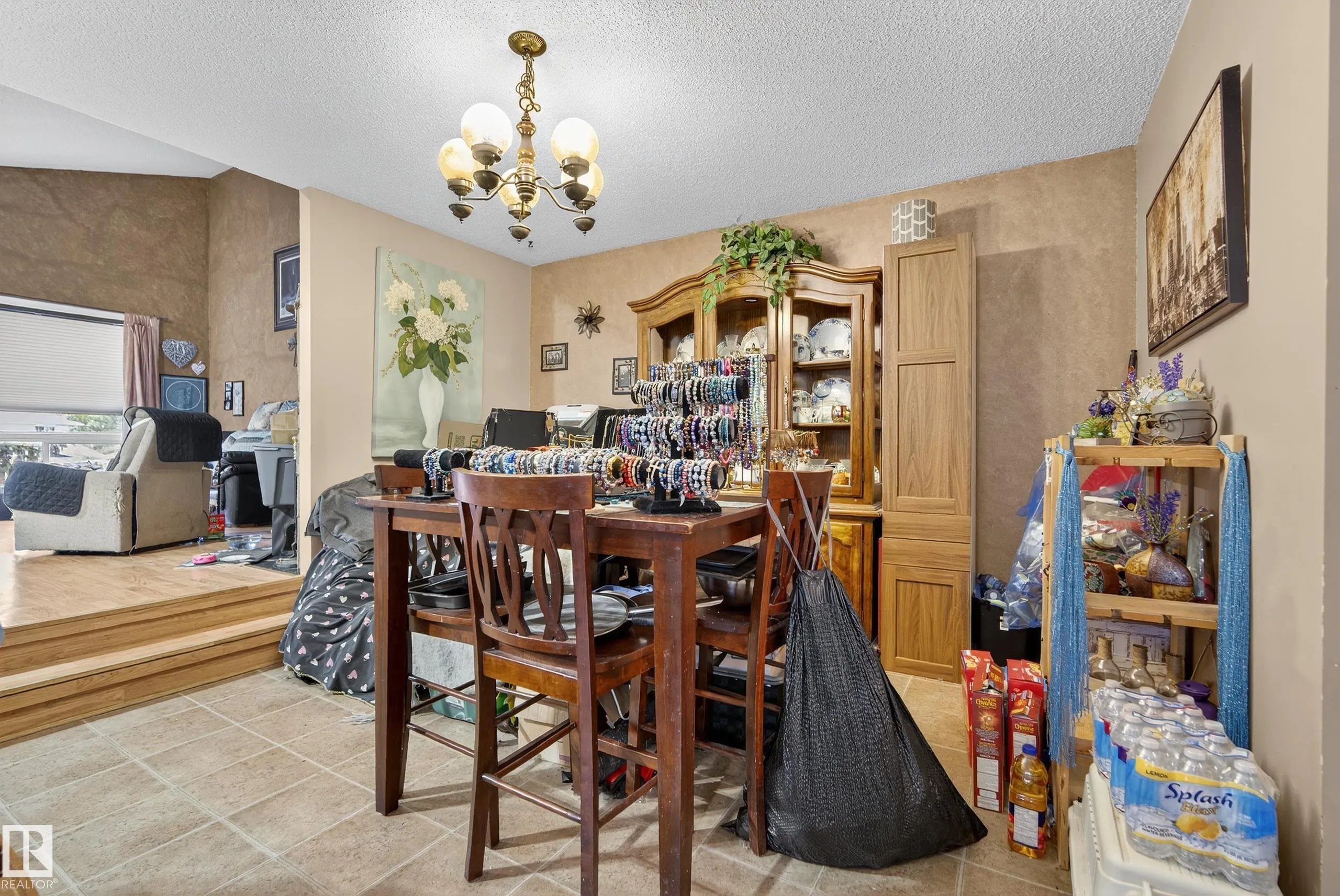 1927 104 Street