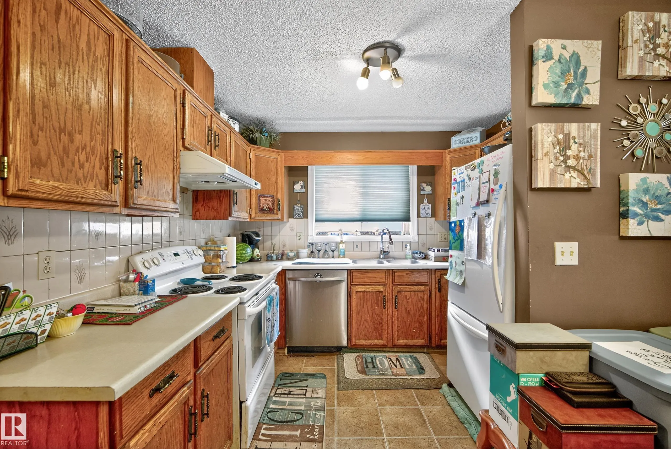 1927 104 Street