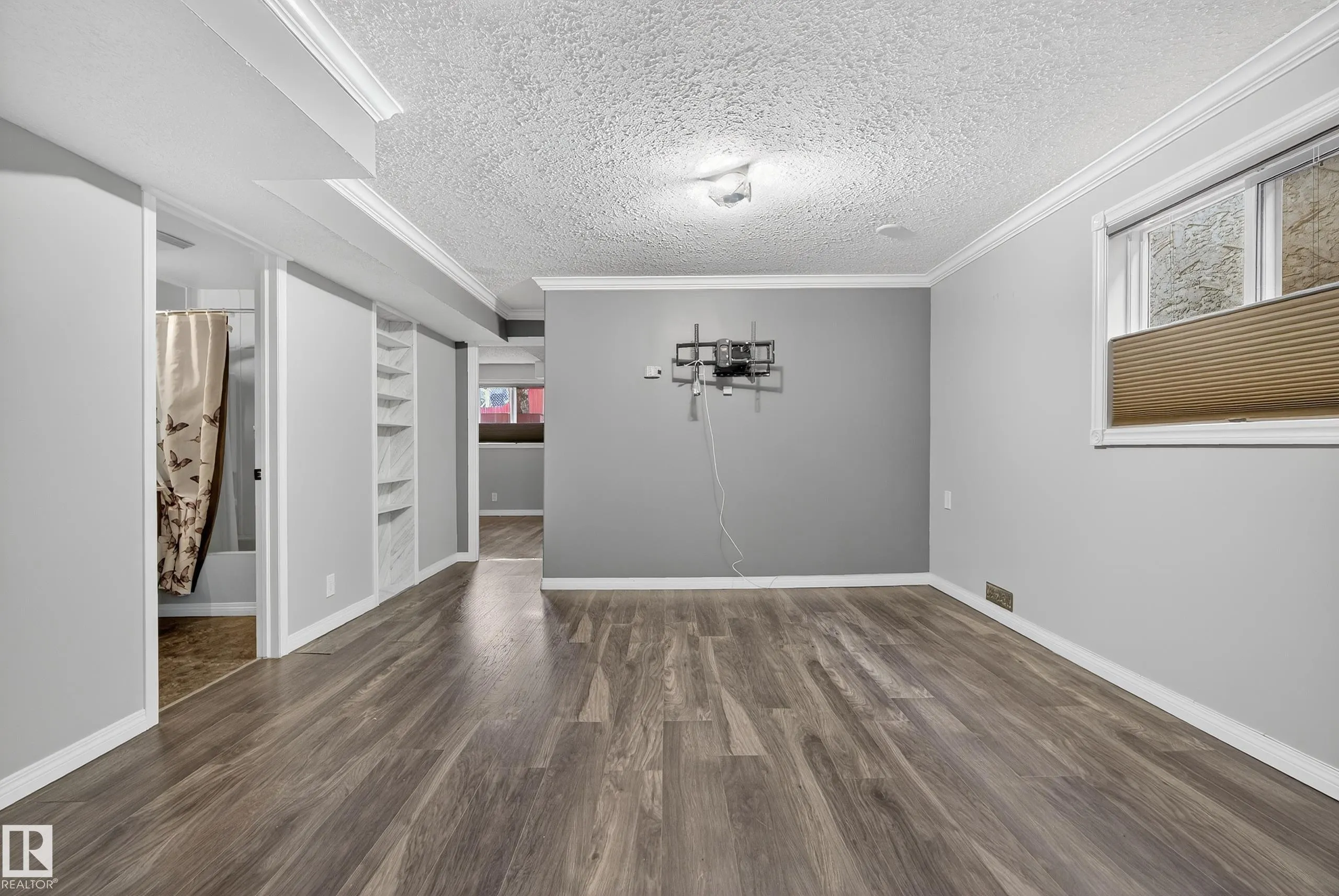 1927 104 Street