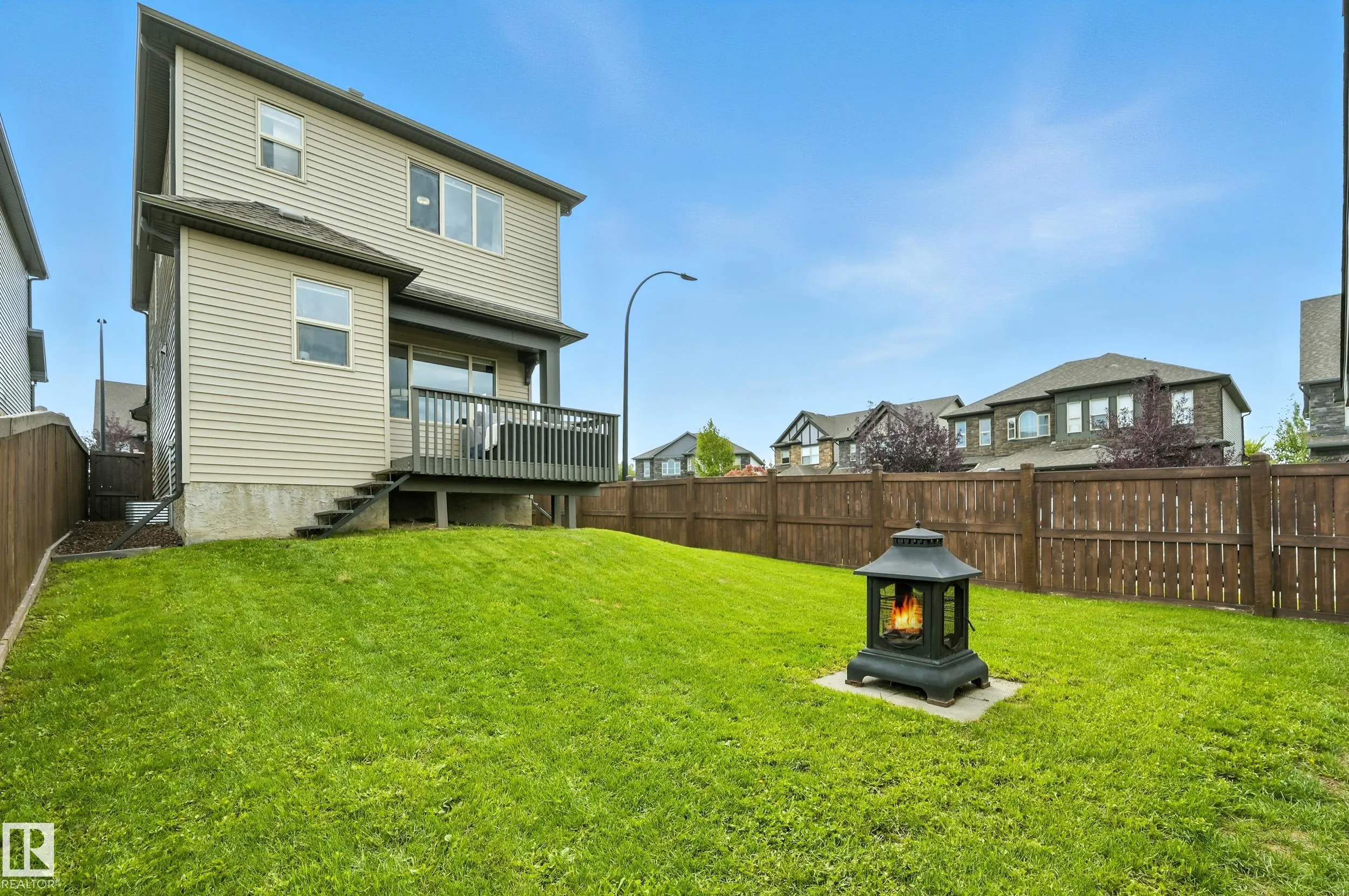 12 GREENBURY Crescent