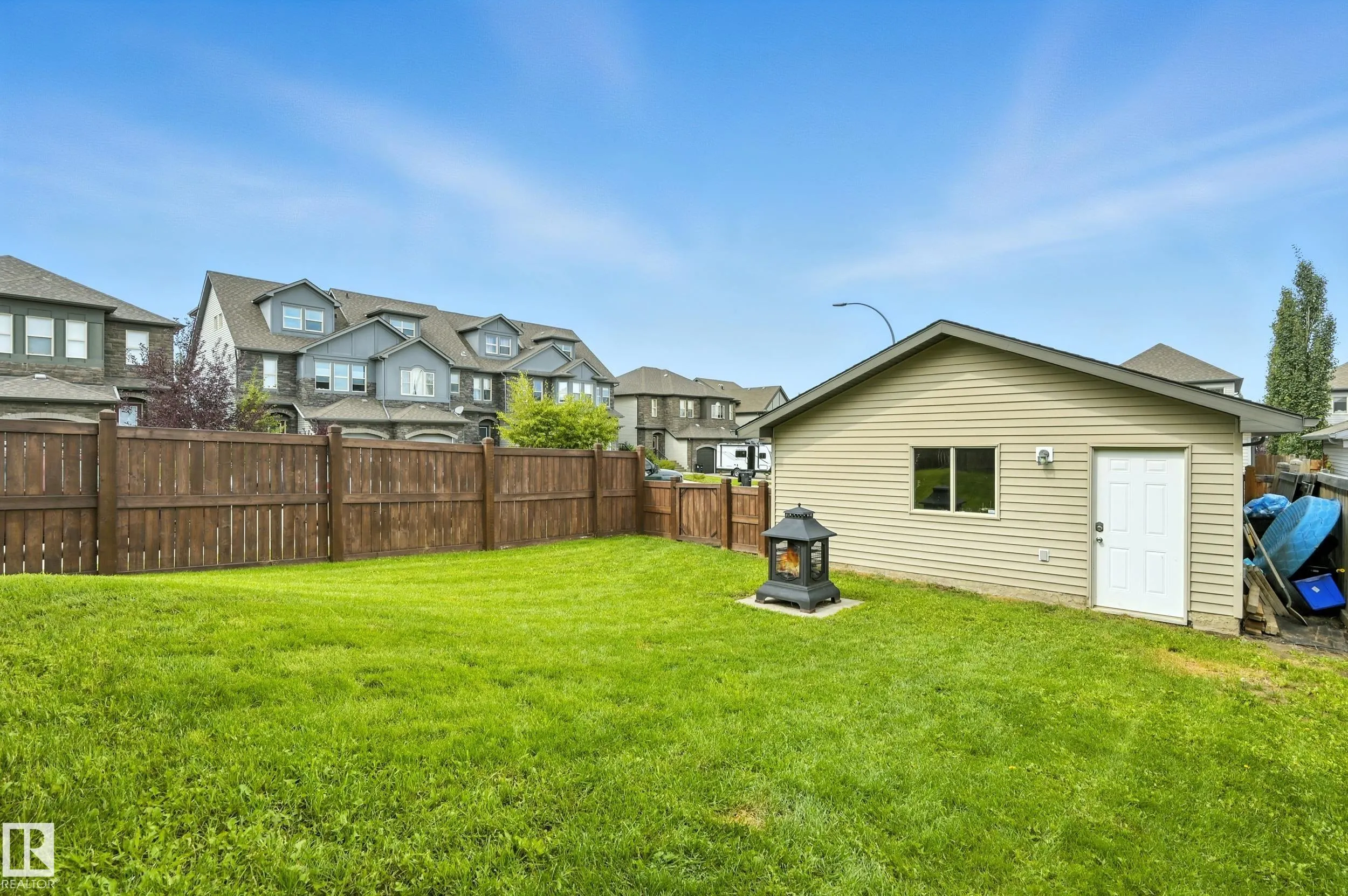 12 GREENBURY Crescent