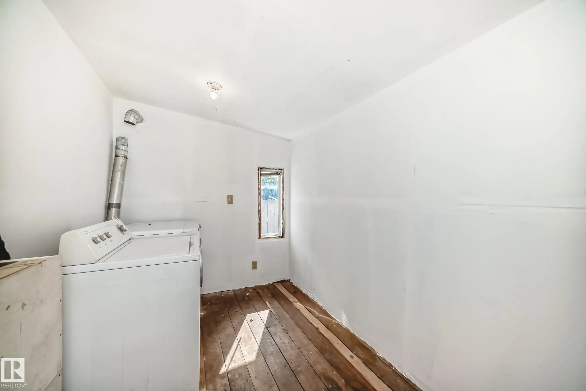 207 HOMESTEAD Crescent