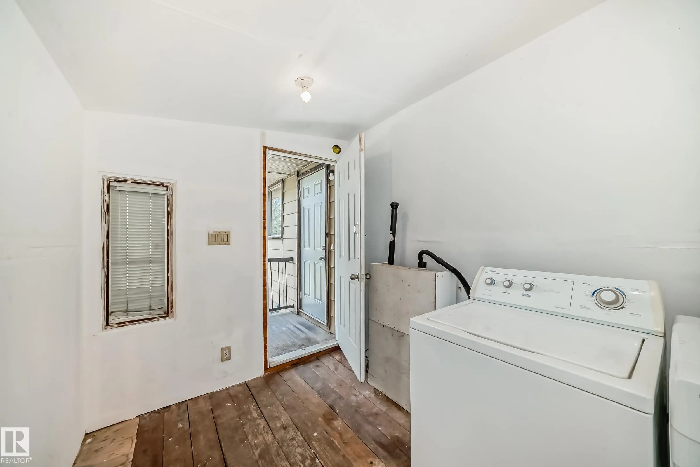 207 HOMESTEAD Crescent
