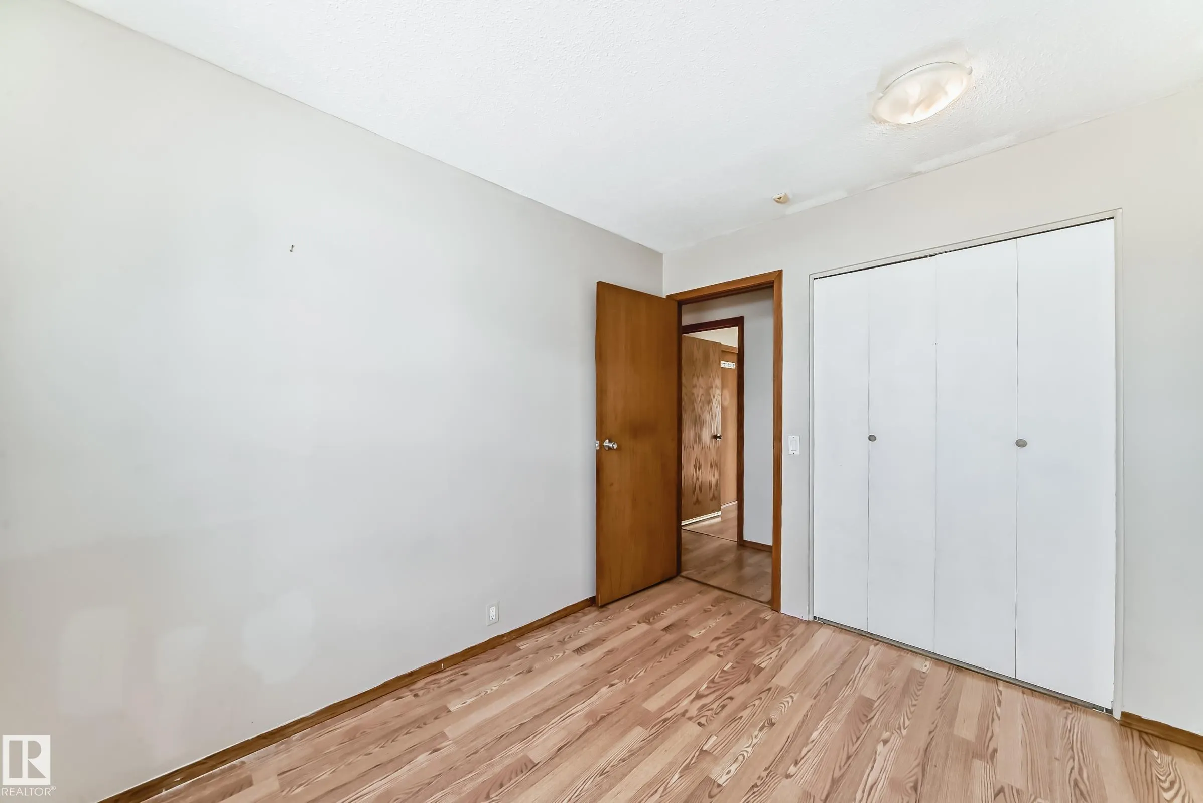 207 HOMESTEAD Crescent