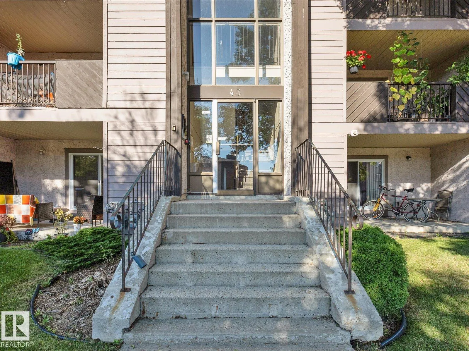 43 AKINS Drive