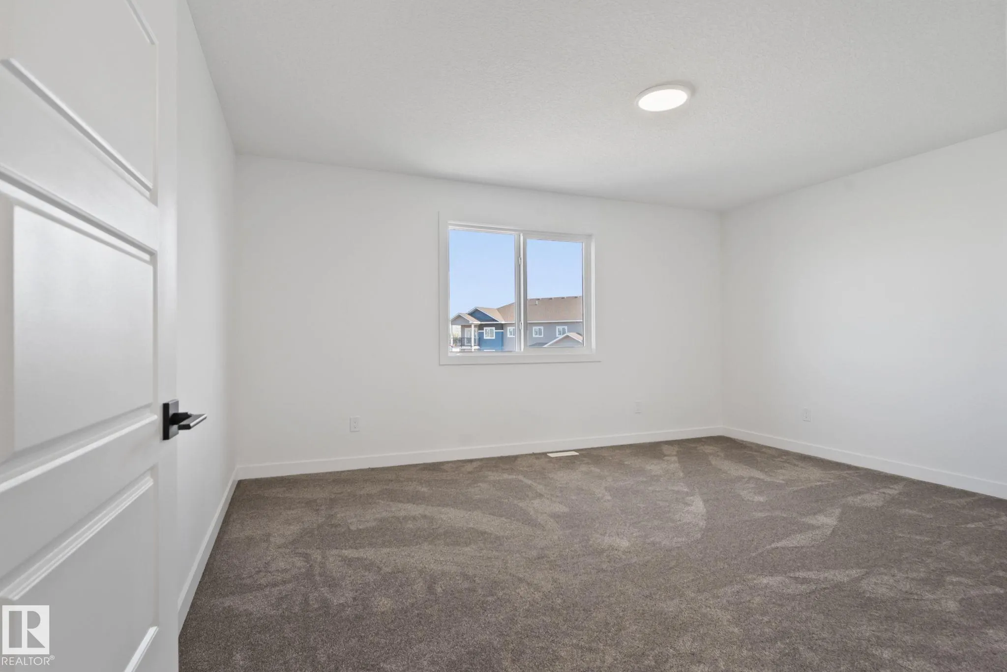 36 SUN MEADOWS Close