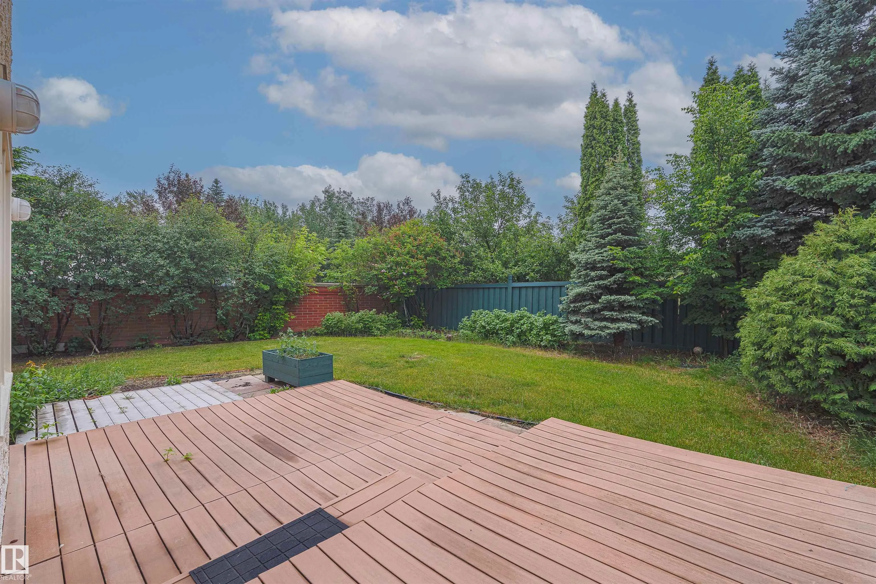 1095 FALCONER Road