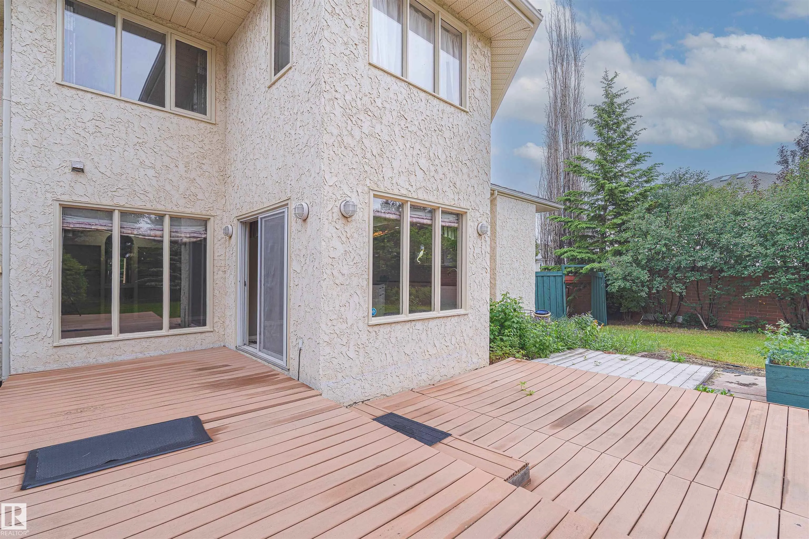 1095 FALCONER Road