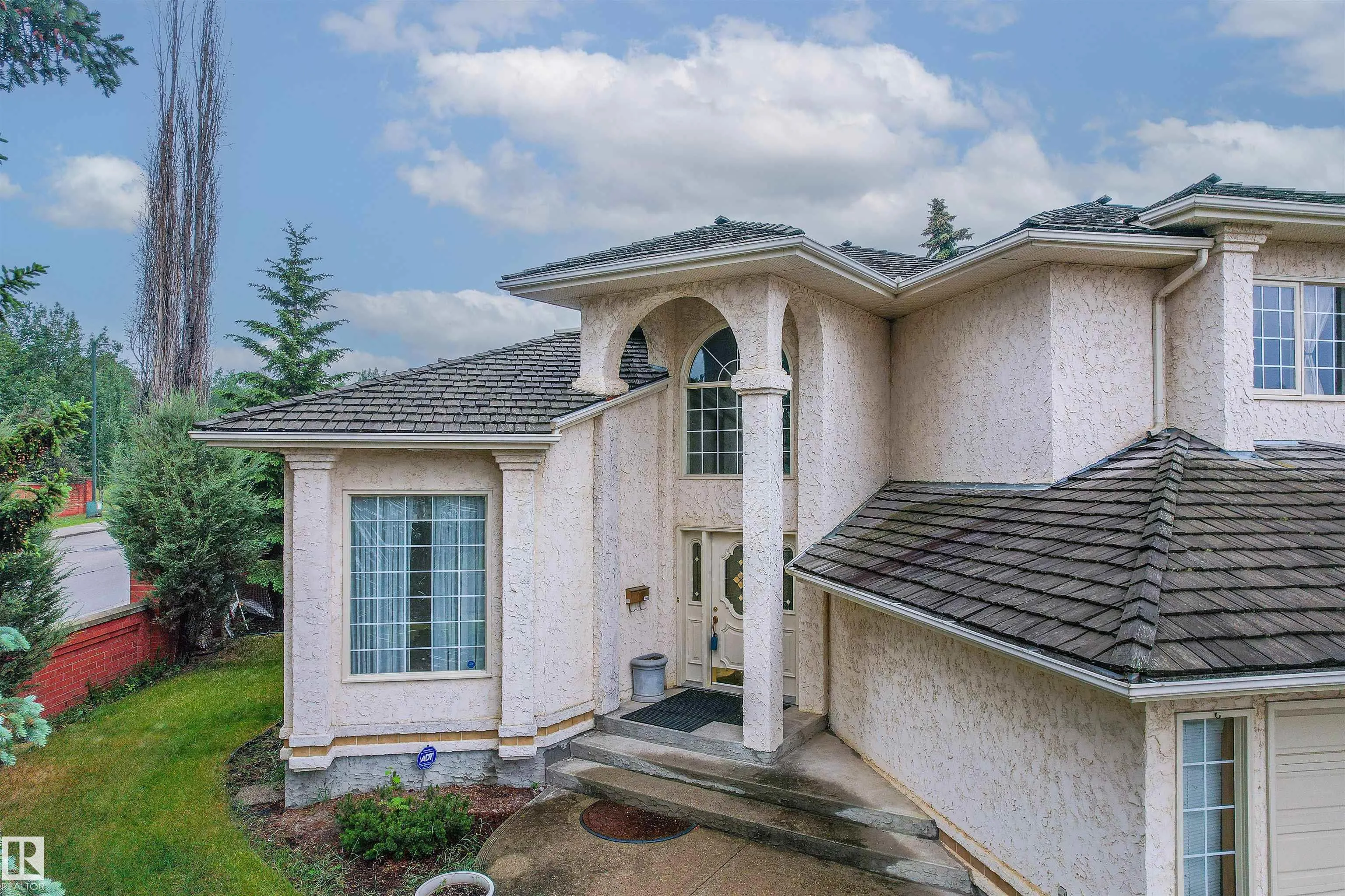 1095 FALCONER Road