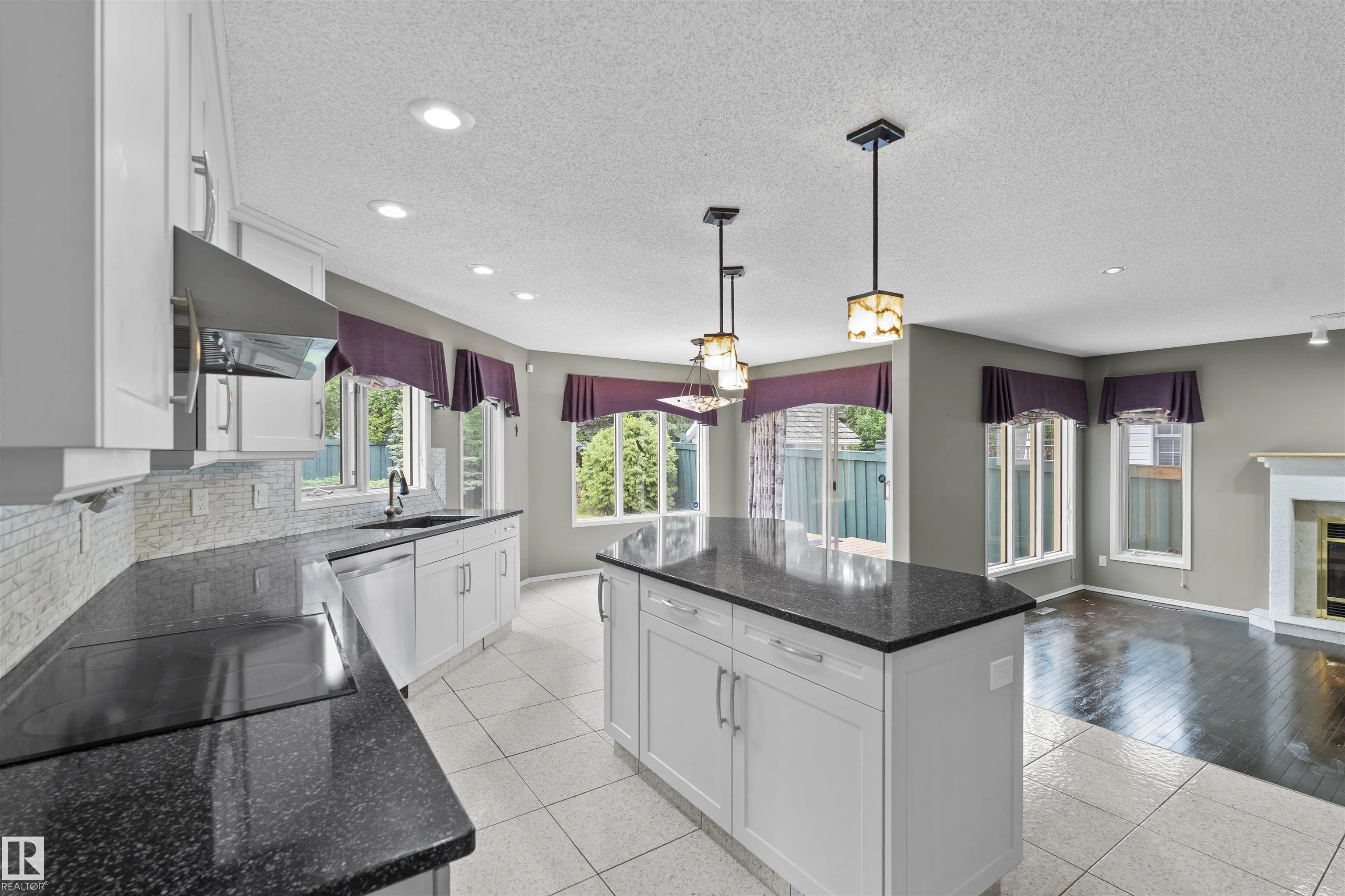 1095 FALCONER Road