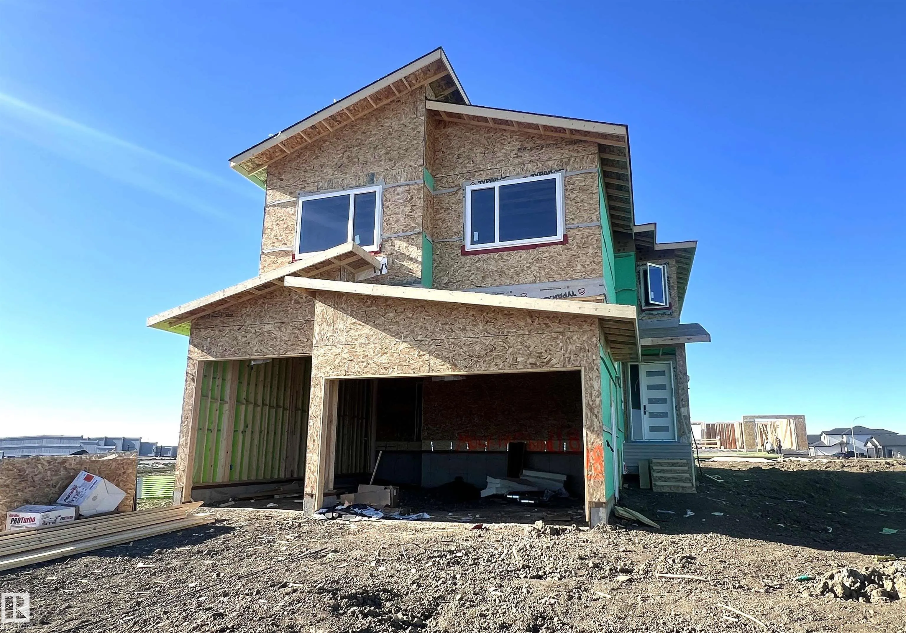 18 Mockingbird Crescent