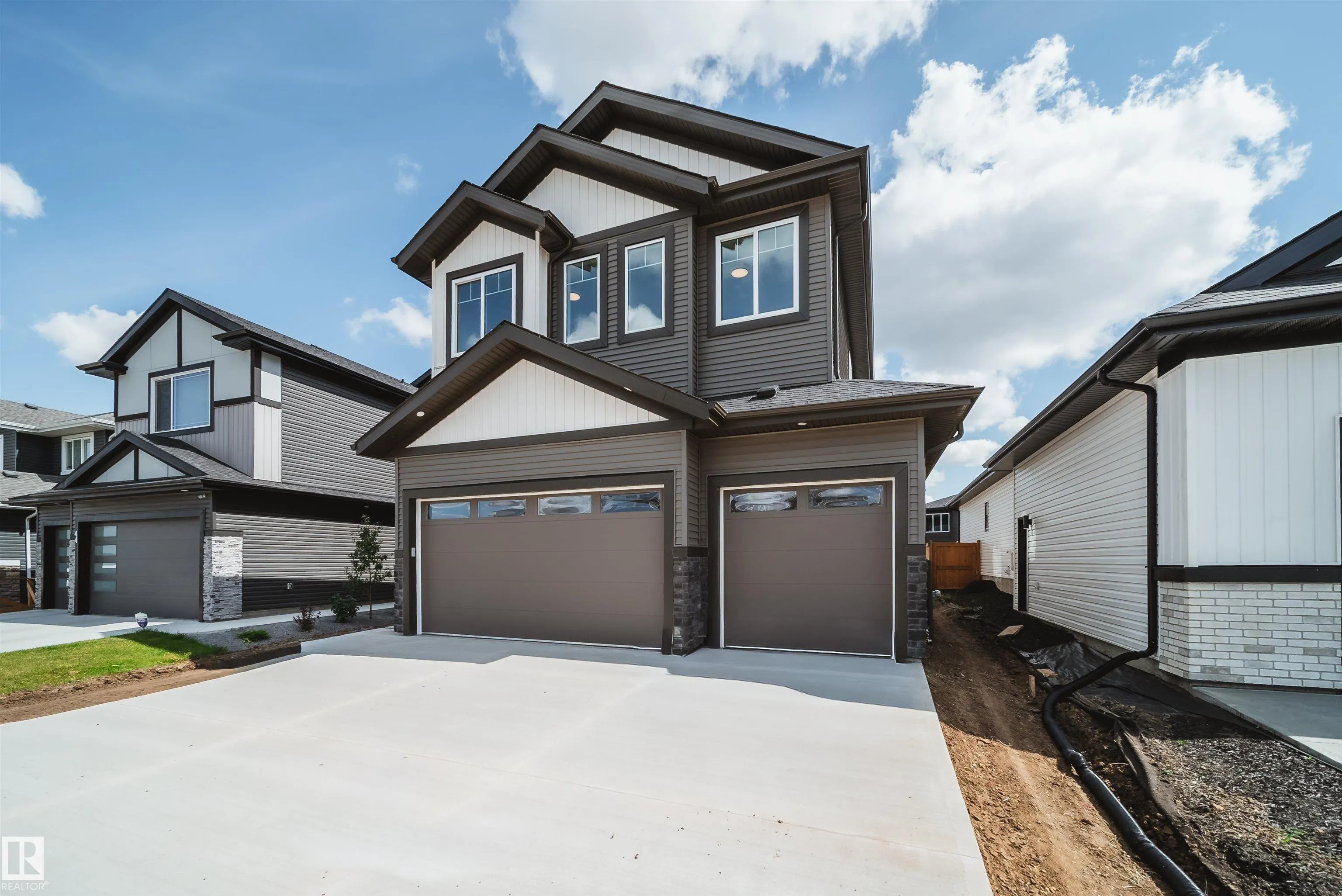 42 DILLWORTH Crescent
