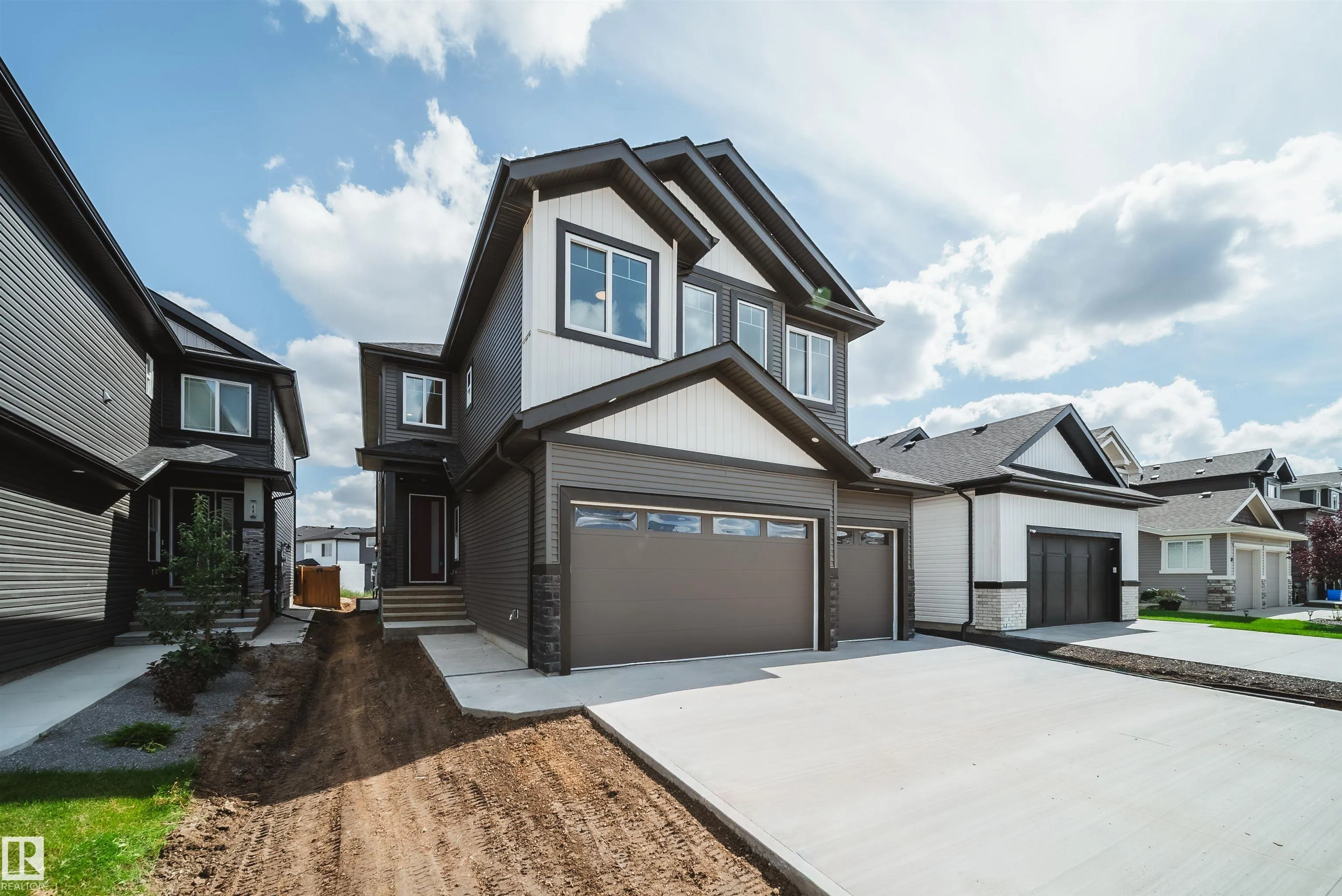 42 DILLWORTH Crescent